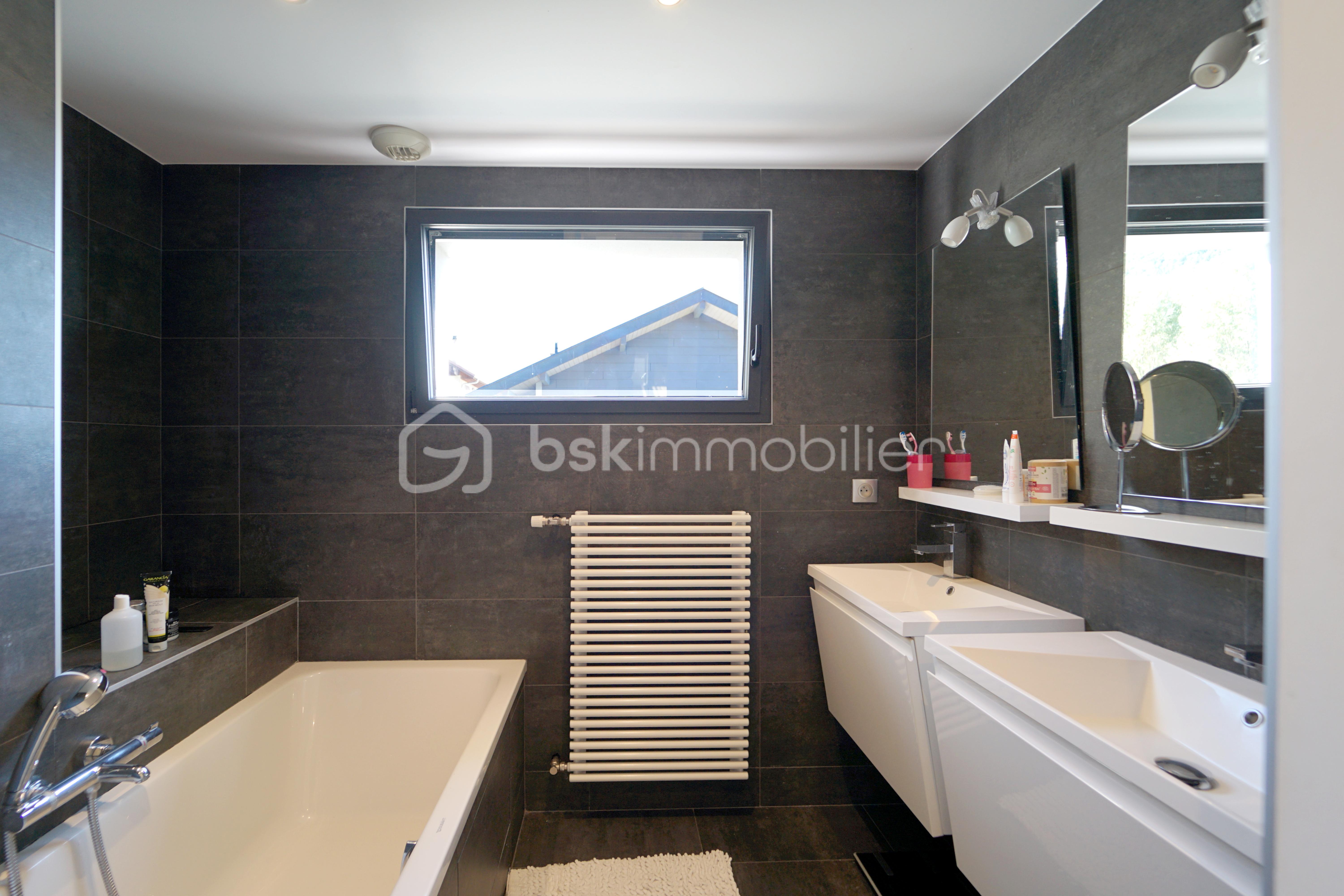 Maison contemporaine de 173 m² - SDB.JPG