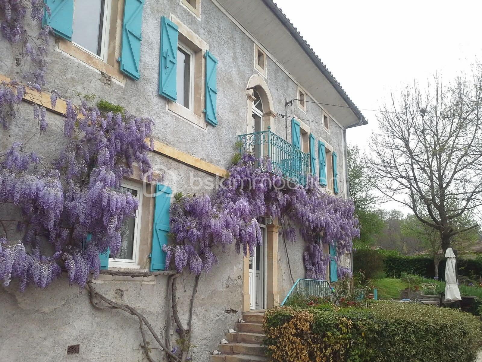 Maison 7 pièces 251 m² · à Beauchalot · 251 m² · 270 500 €