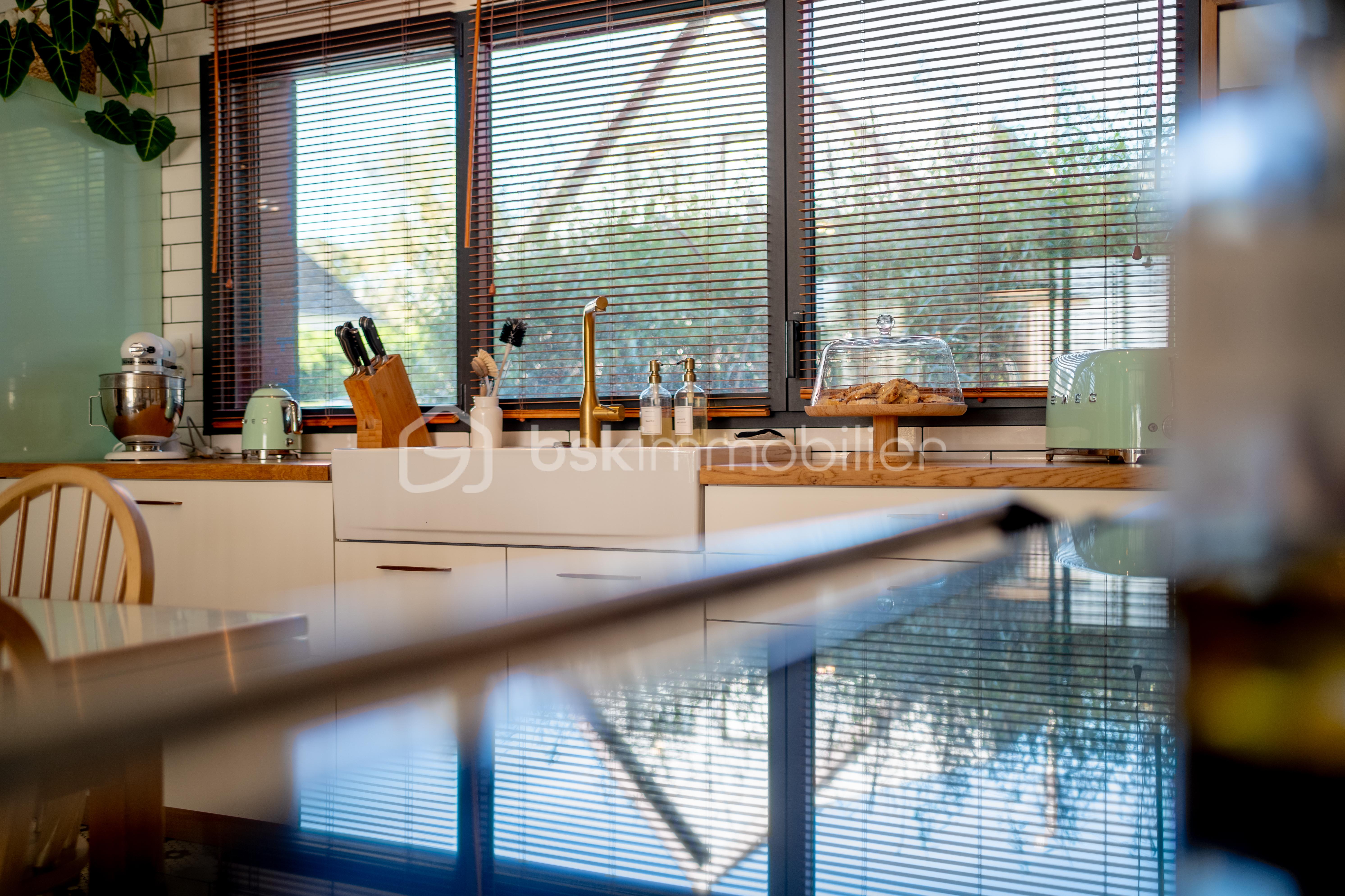 Maison d architecte de 240 m² - 305448_Maison-d-architecte-de-centre-ville-de-240m-piscine-Saint-Aubin-d-Aubigné_n16.jpg