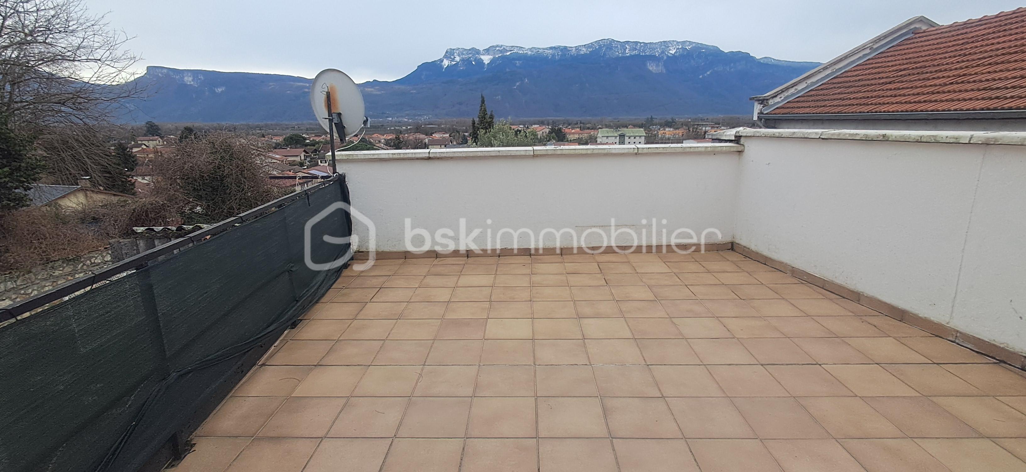 Maison Tullins Michel Perret Terrasse 1.jpg