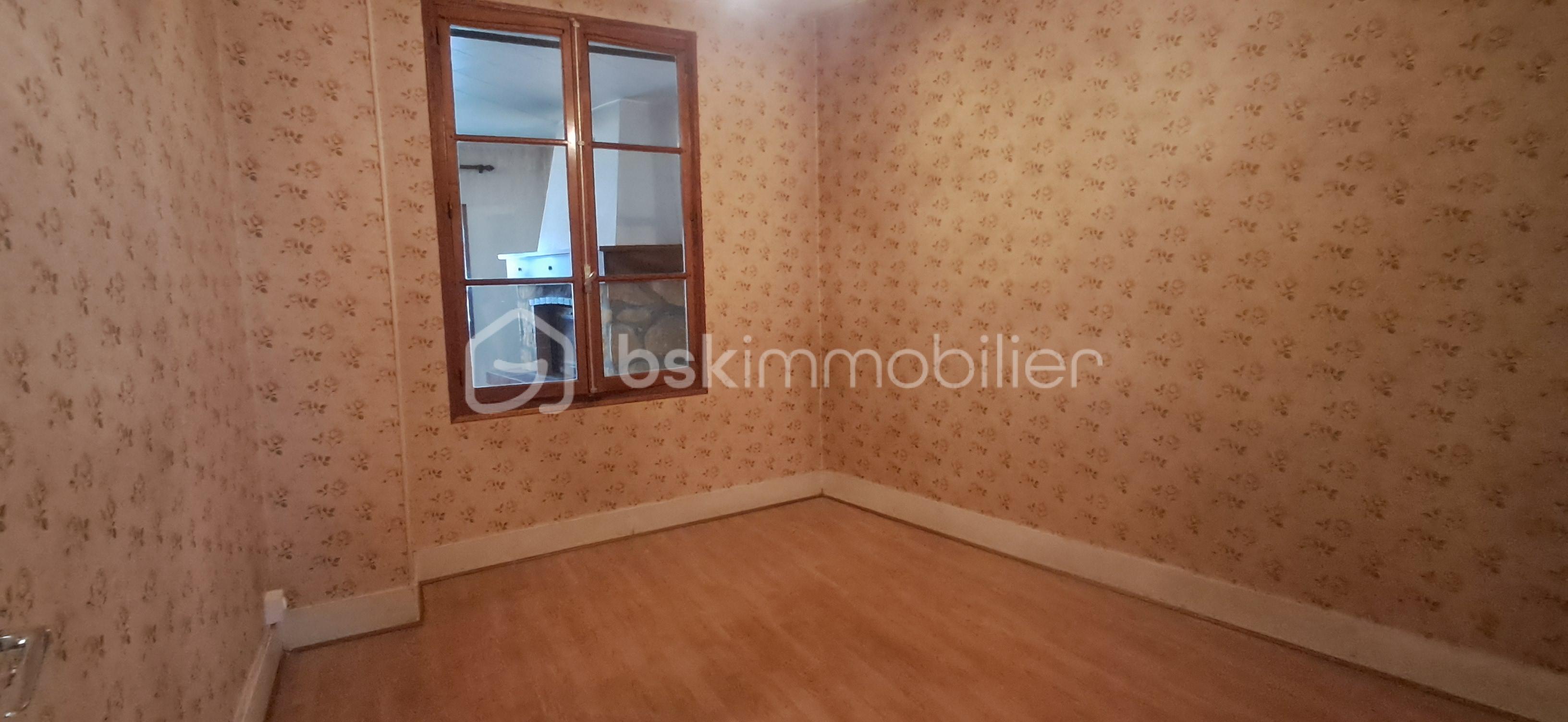 Maison Tullins Michel Perret Chambre 2.jpg