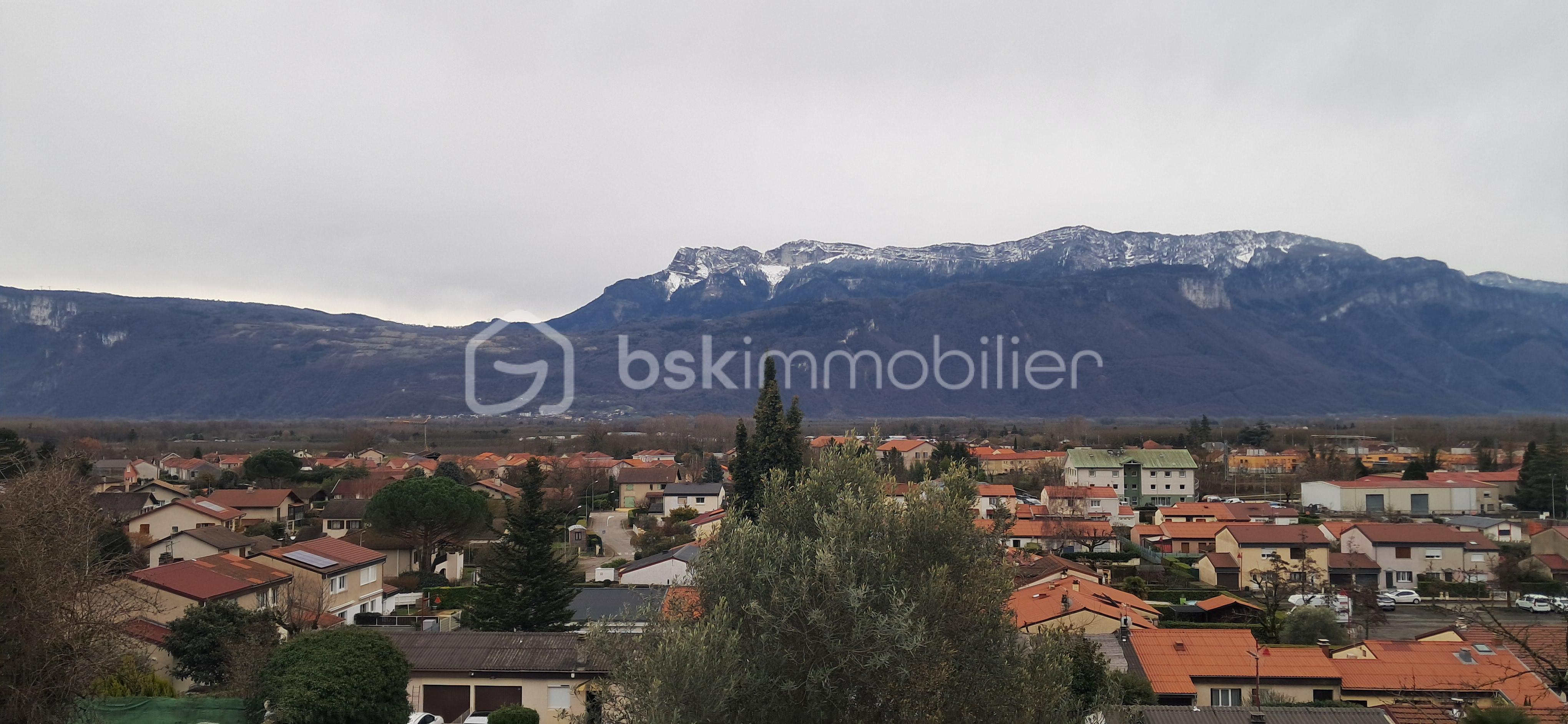 Maison Tullins Michel Perret vue.jpg