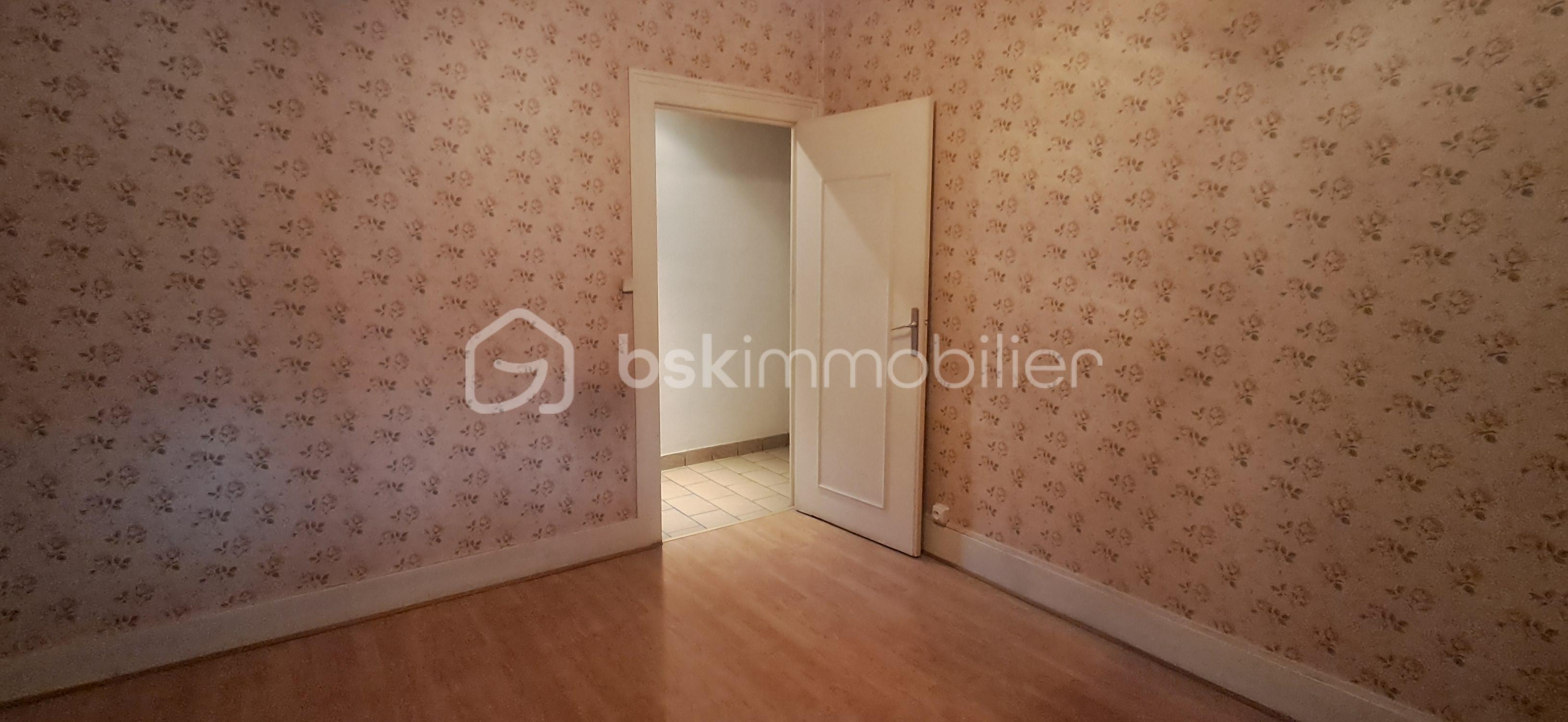 Maison Tullins Michel Perret Chambre 2.2.jpg