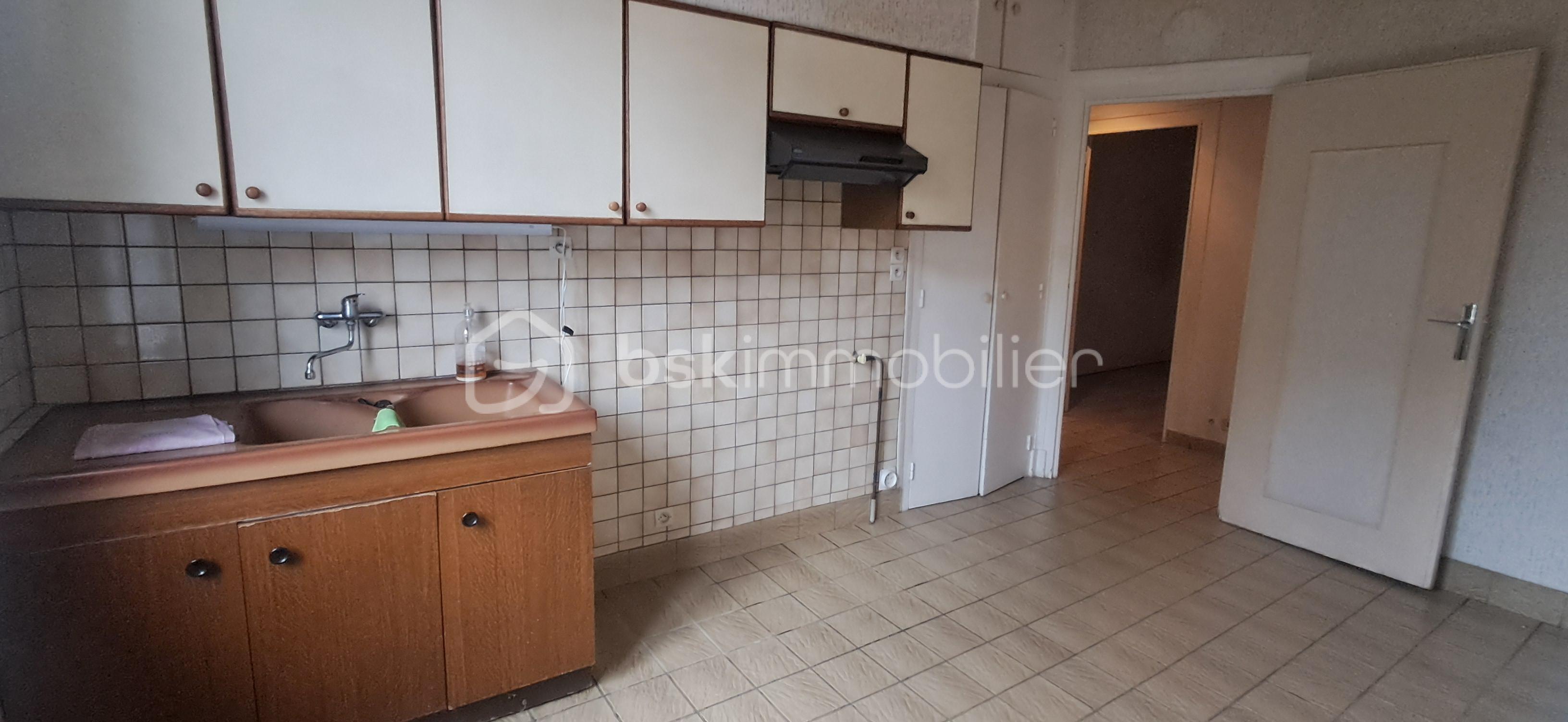 Maison Tullins Michel Perret Cuisine 3.jpg