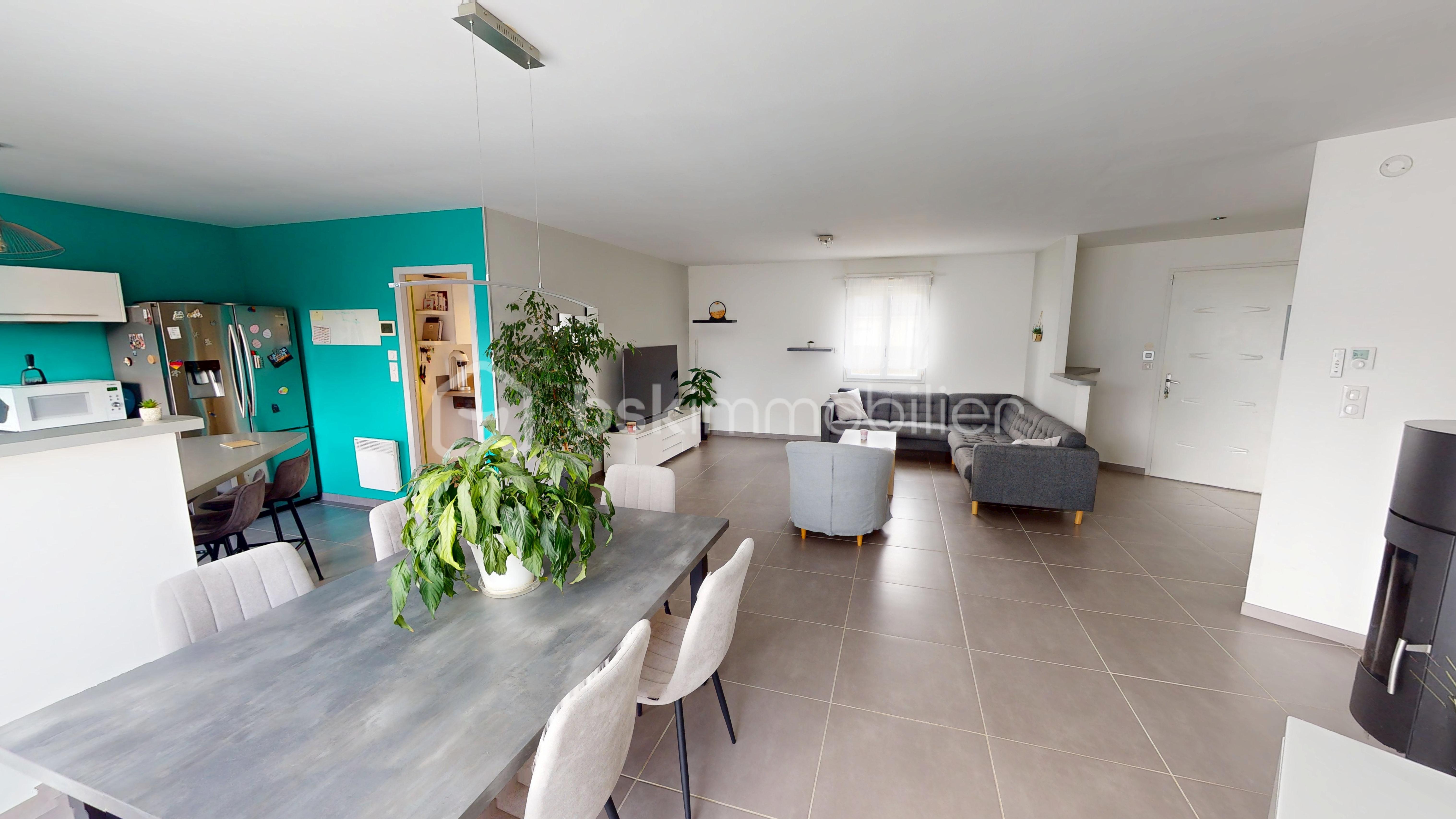6 pièces 124 m² · à La Chapelle-Saint-Ursin · 124 m² · 358 000 €