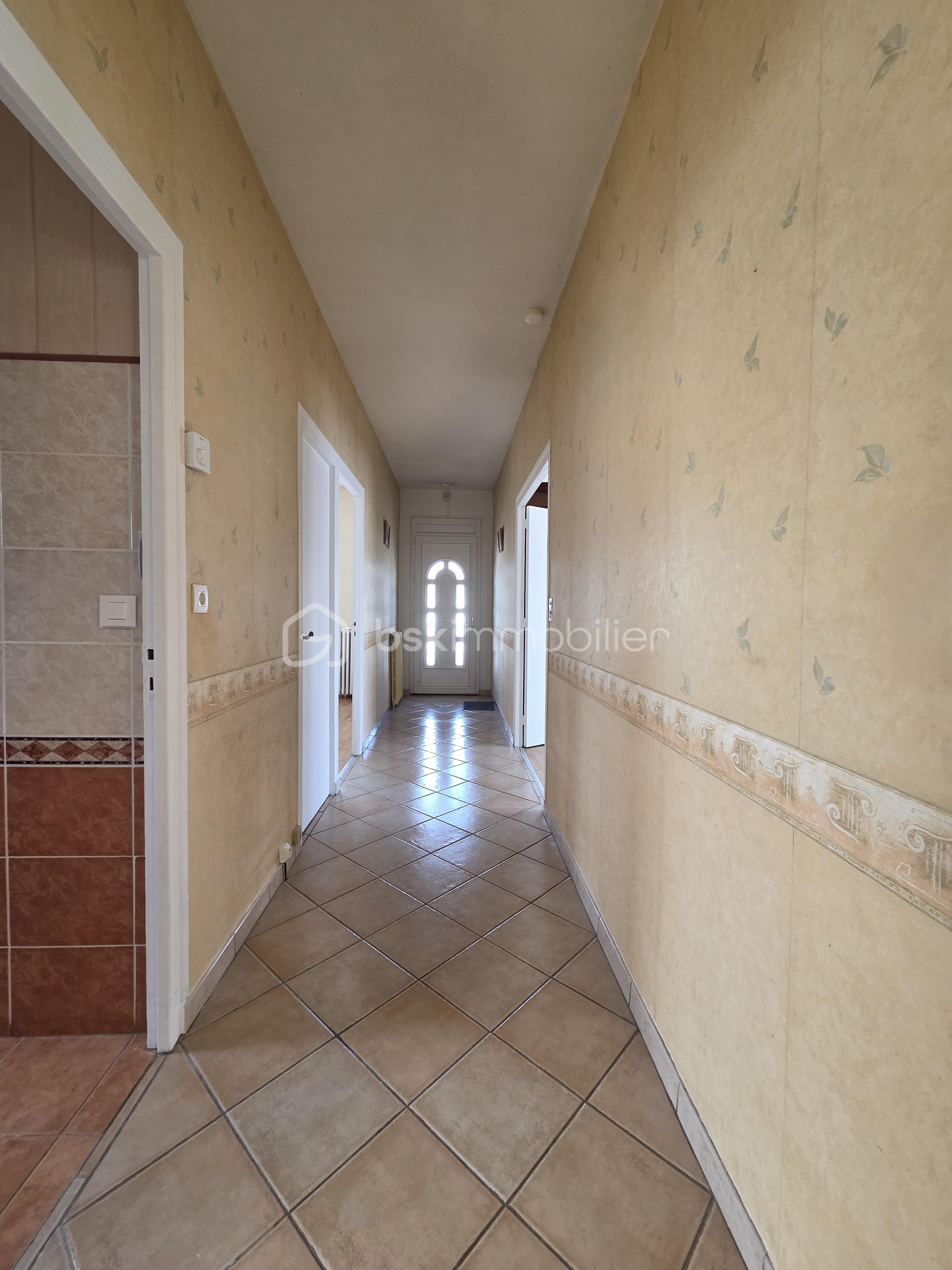 Maison de ville de 132 m² - COULOIR.jpg