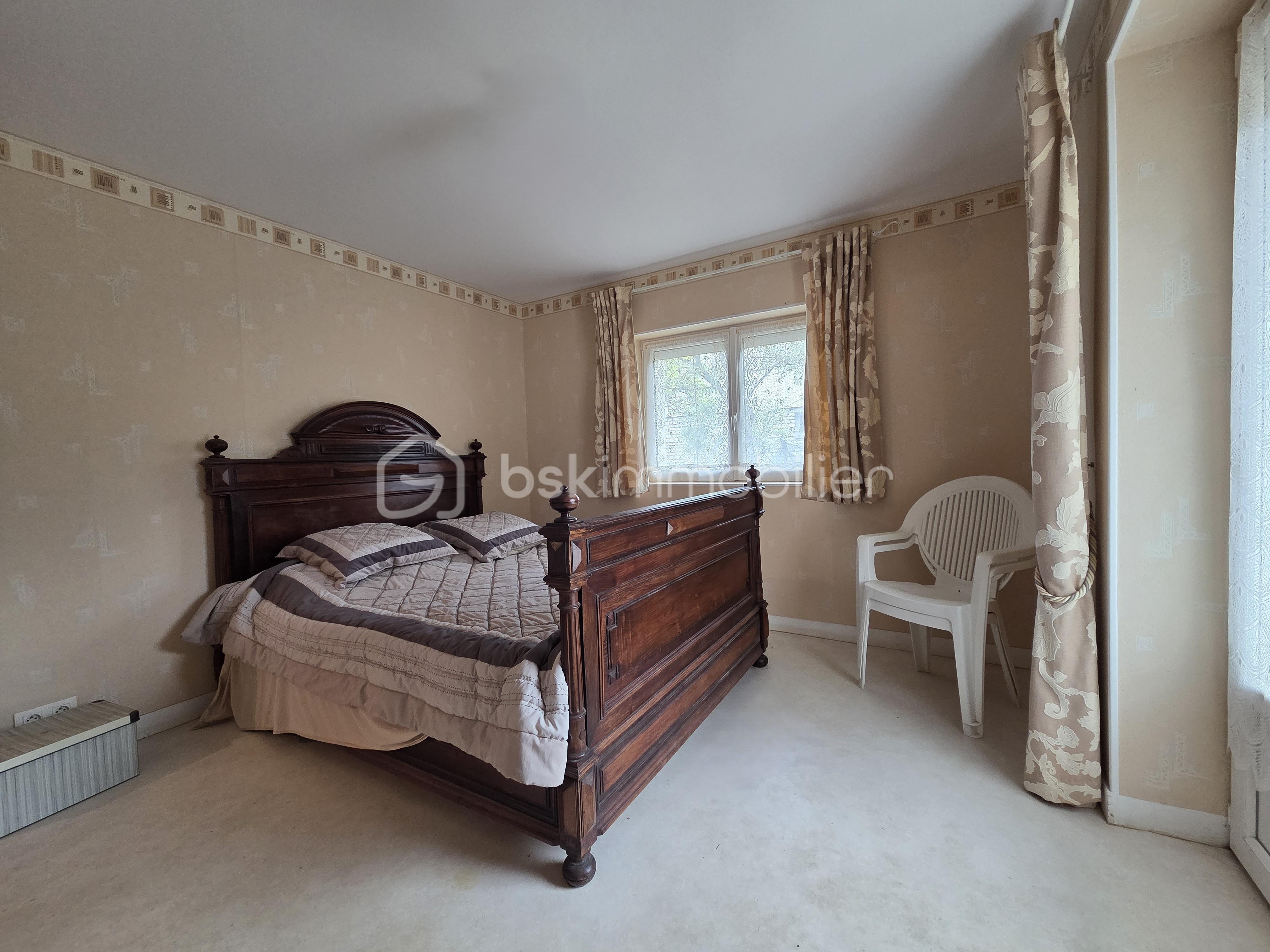 Maison de ville de 132 m² - CHAMBRE 1.jpg
