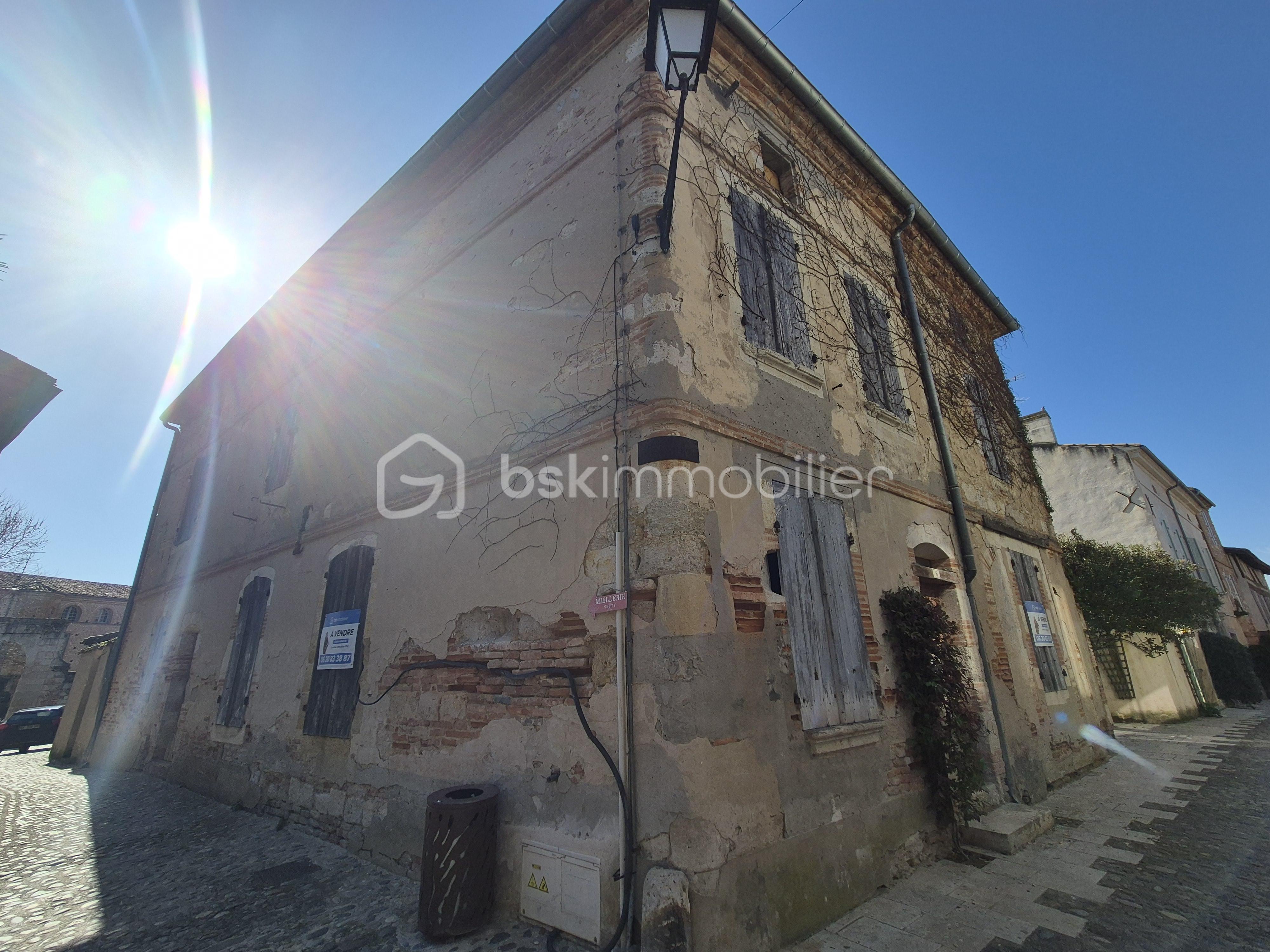 Maison 1 pièce 150 m² · à Auvillar · 150 m² · 86 000 €