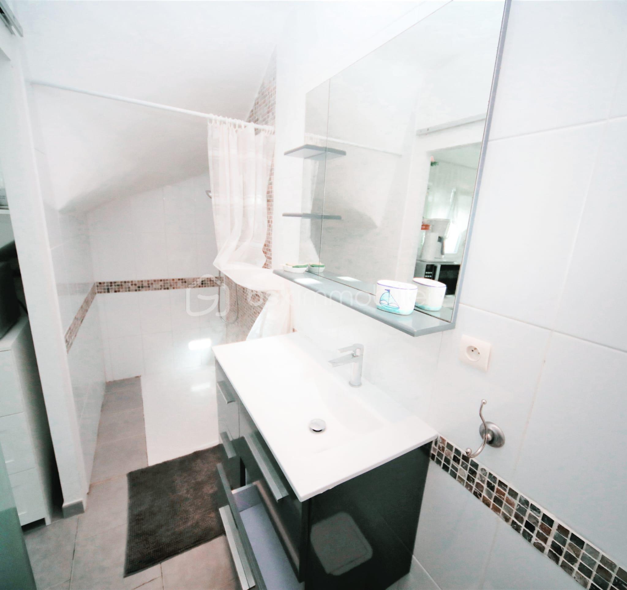 Maison de 120 m² - Jimmy gimenez conseiller immobilier six fours la seyne toulon appartement maison (4).jpg