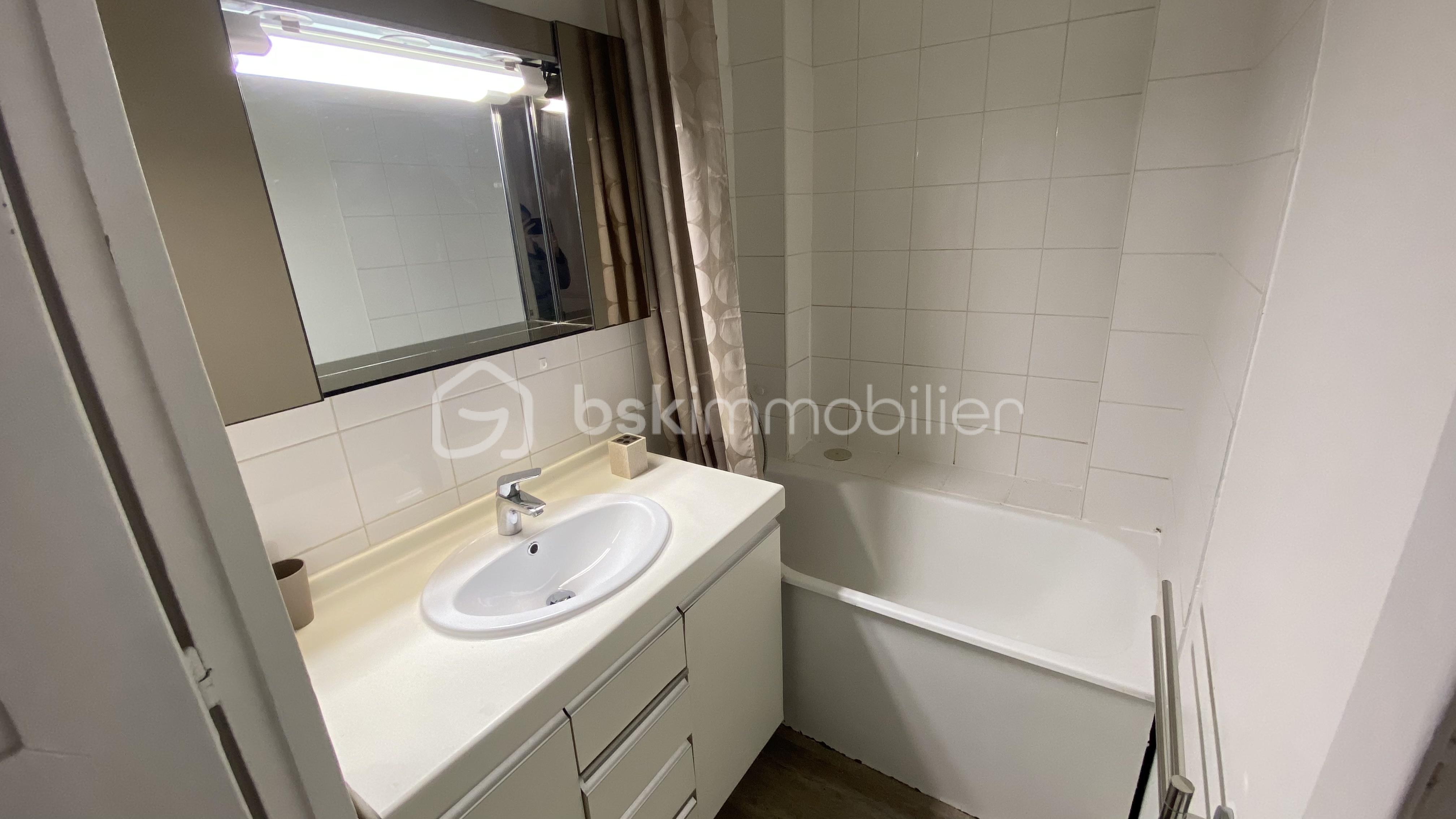 Appartement de 63 m² - SDB.jpg