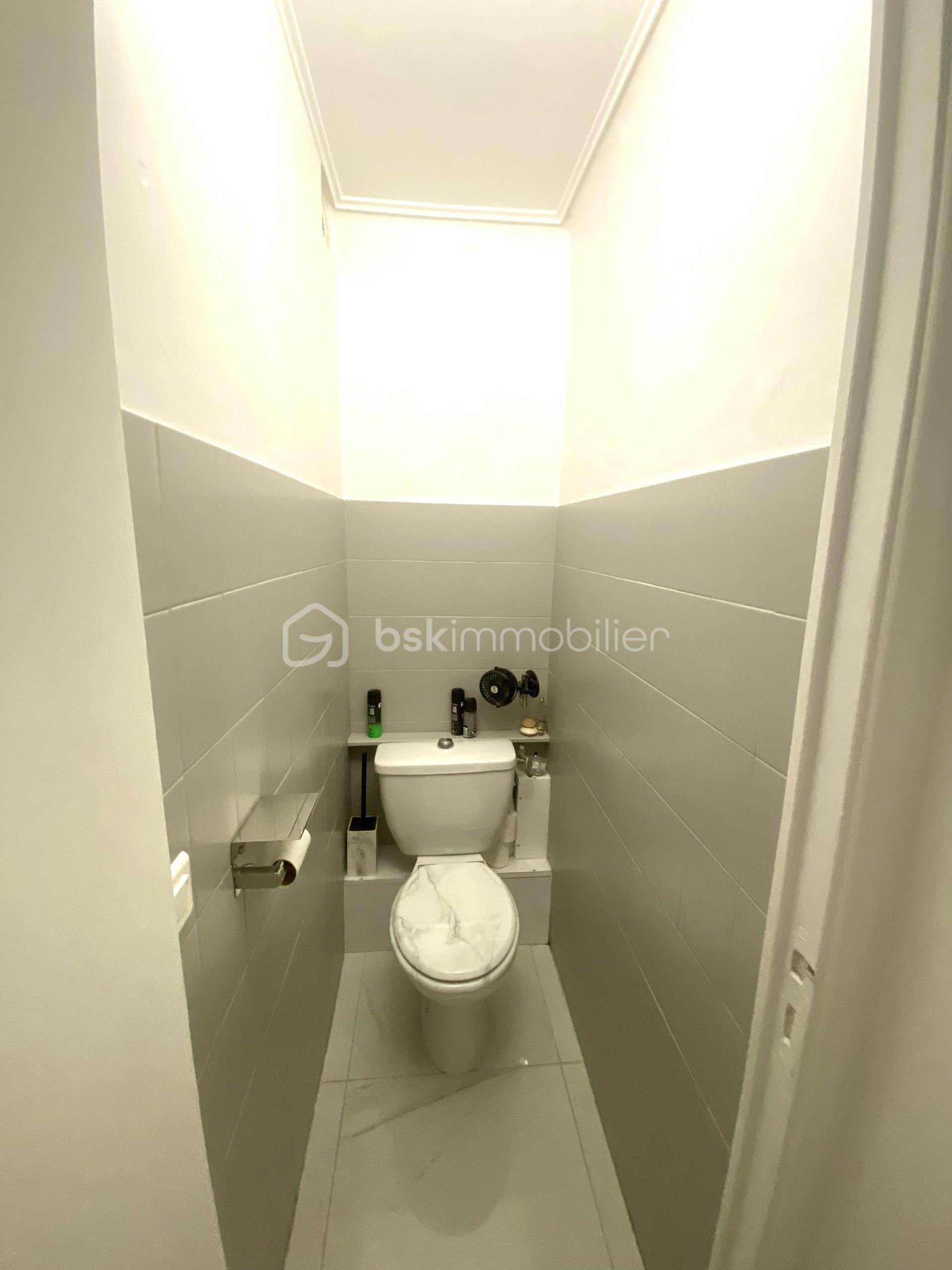 WC.jpeg
