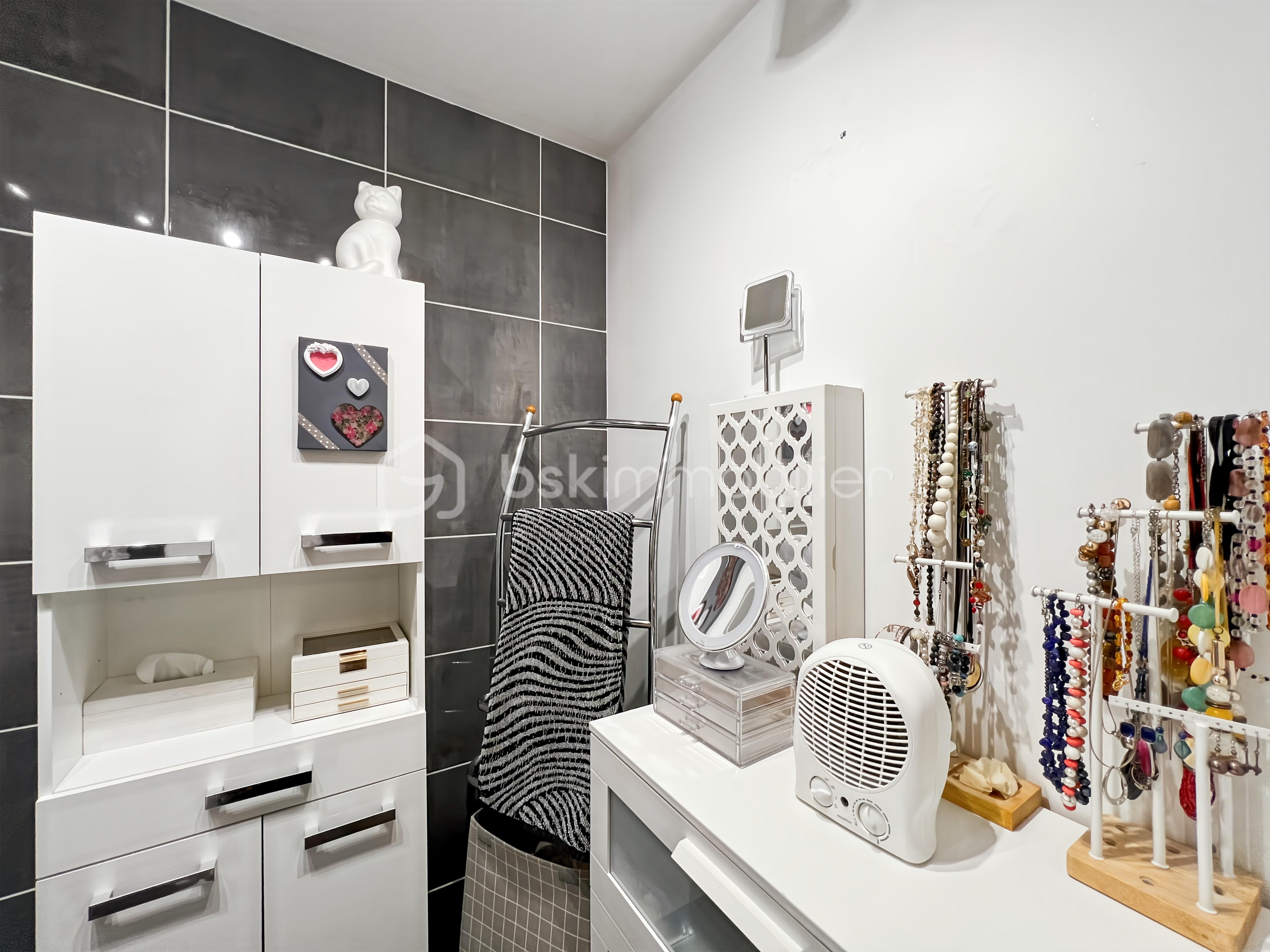 Appartement de 72,55 m² - mTQCHlVmffhm6VMsYXIckhiXbHJhSmHcFQVgTb15.jpg