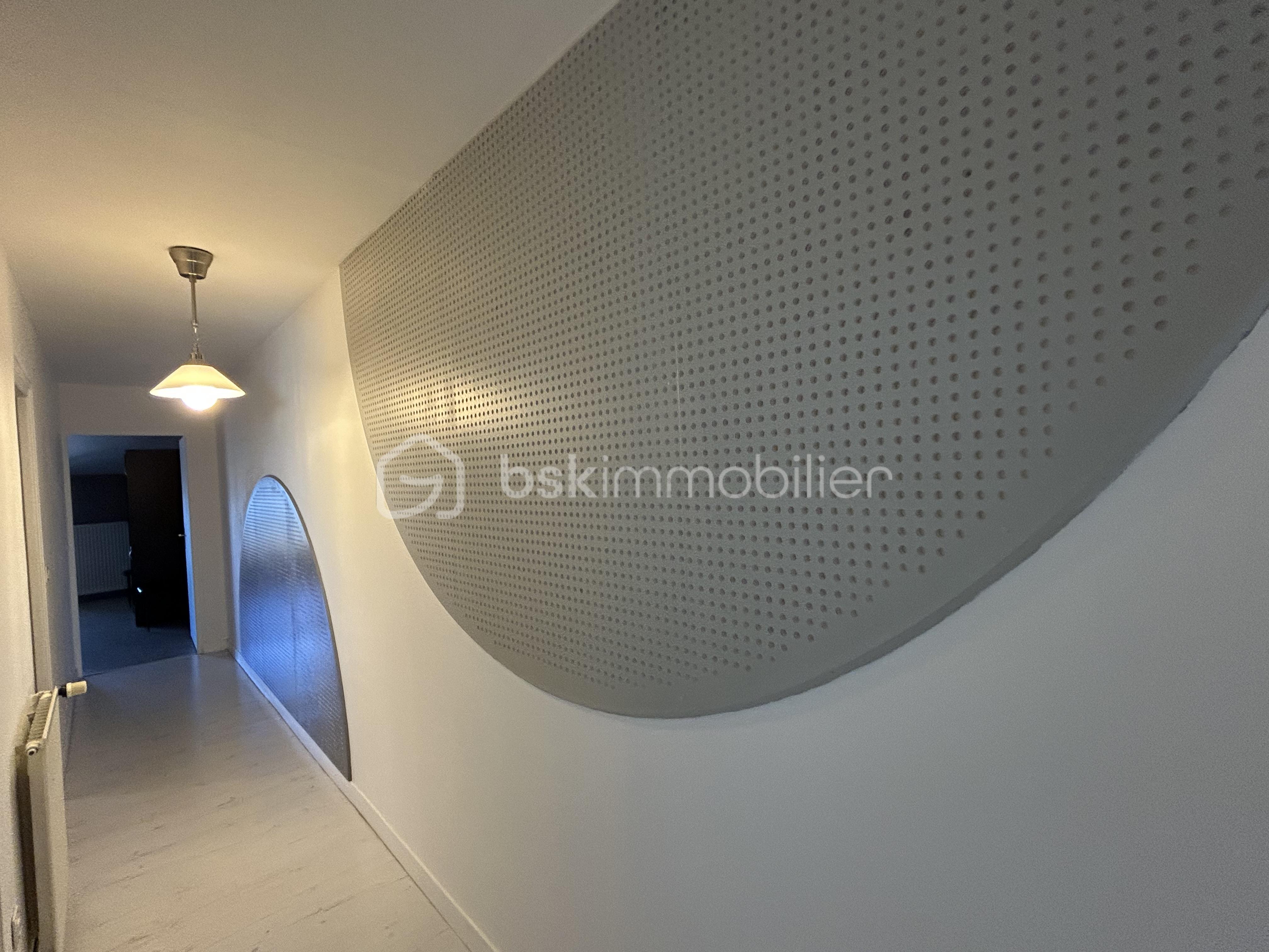 Appartement de 88 m² - Appartement La cote St Andre - Les Halles - Photo couloir 5.jpg.jpeg