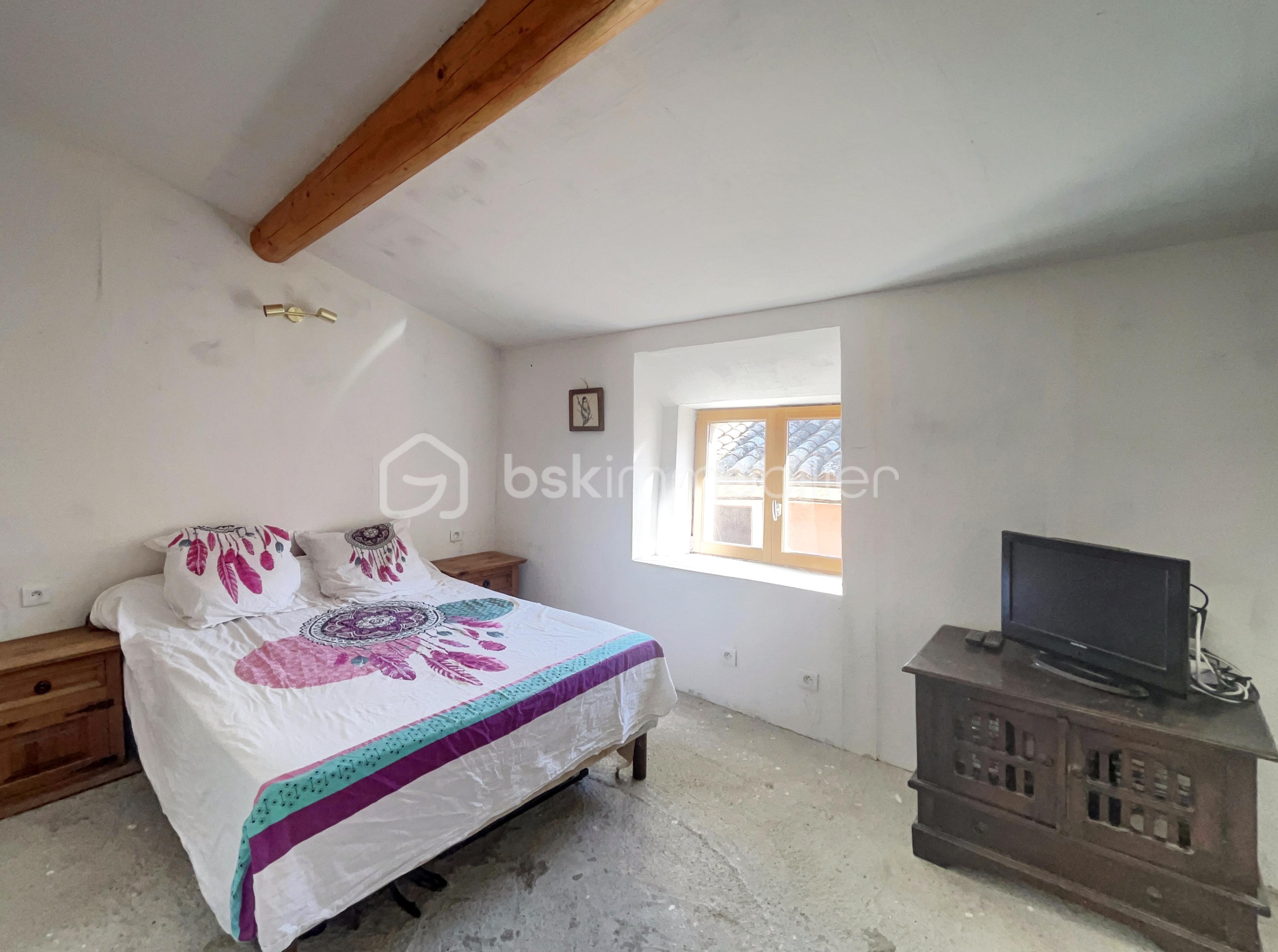 Maison de village de 116 m² - CHAMBRE 2-3.jpg