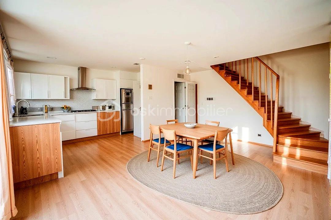 Pavillon de 100 m² - liloo-downloaderG6luFz