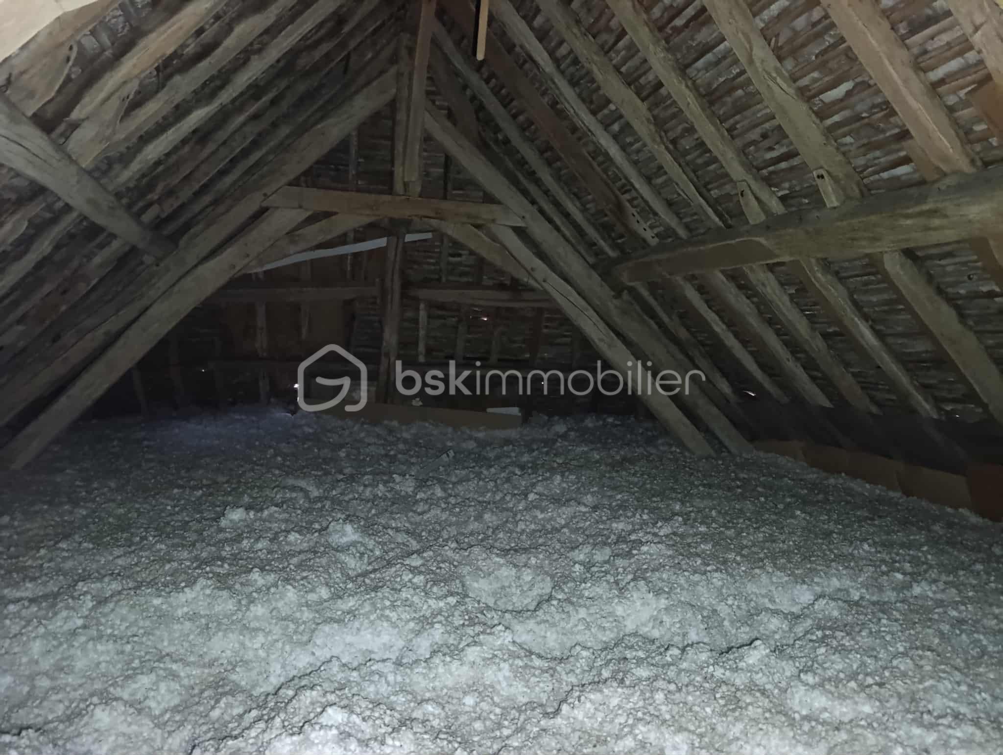 Maison de 104 m² - fee1c332-f30e-4e8e-9066-662388fe1515.jpg