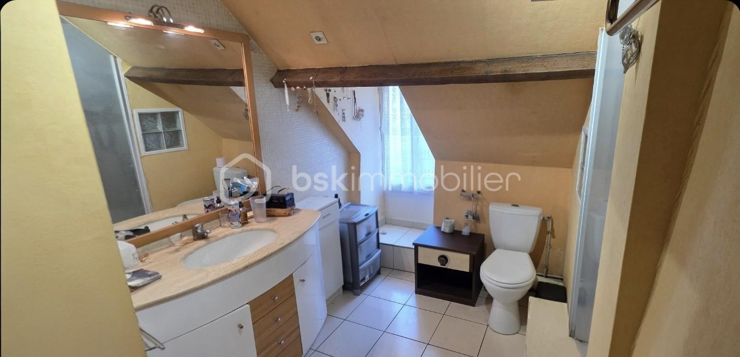 Maison de 106 m² - sdb.jpg