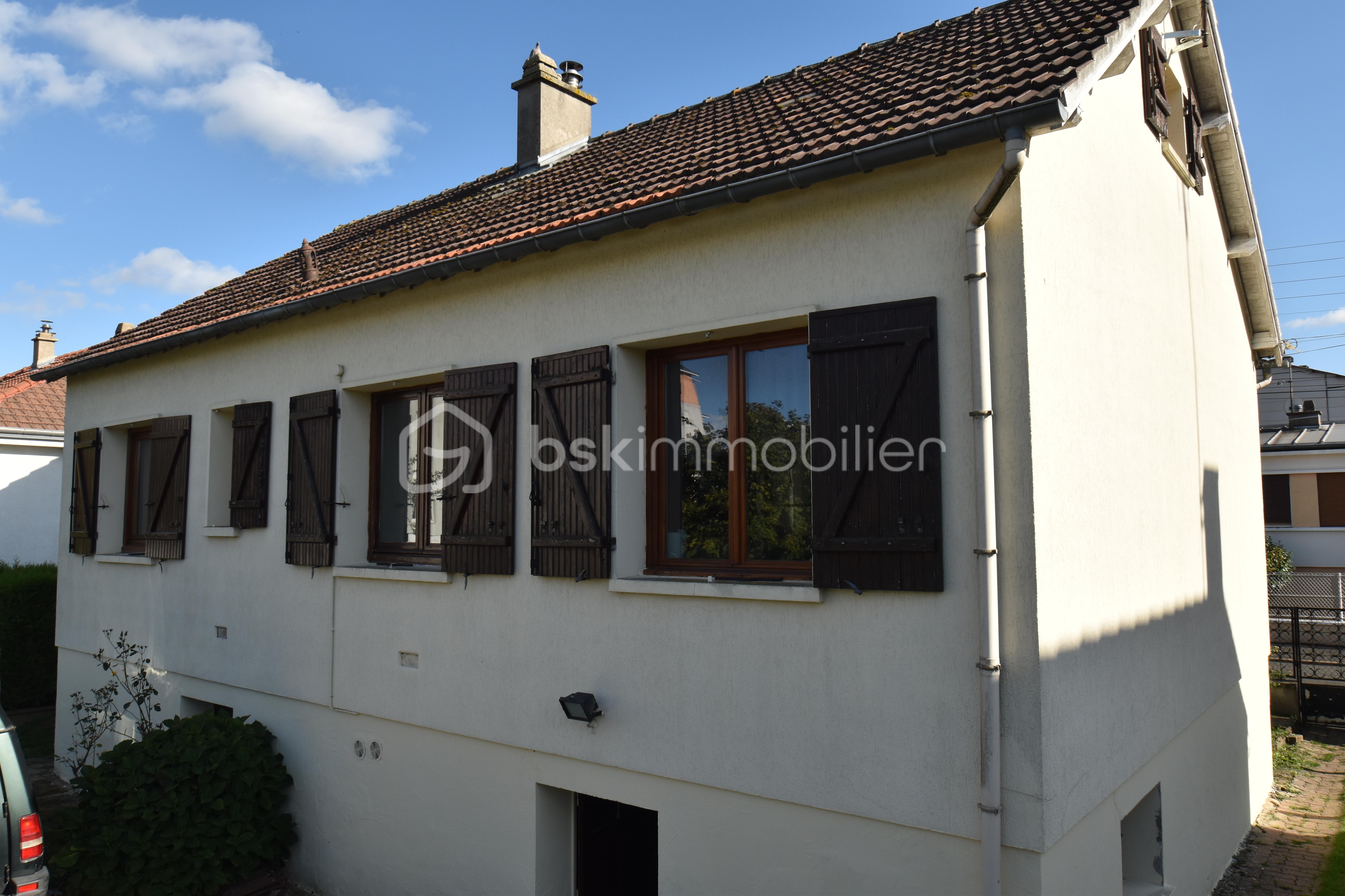 Pavillon de 99 m² - ext1.JPG