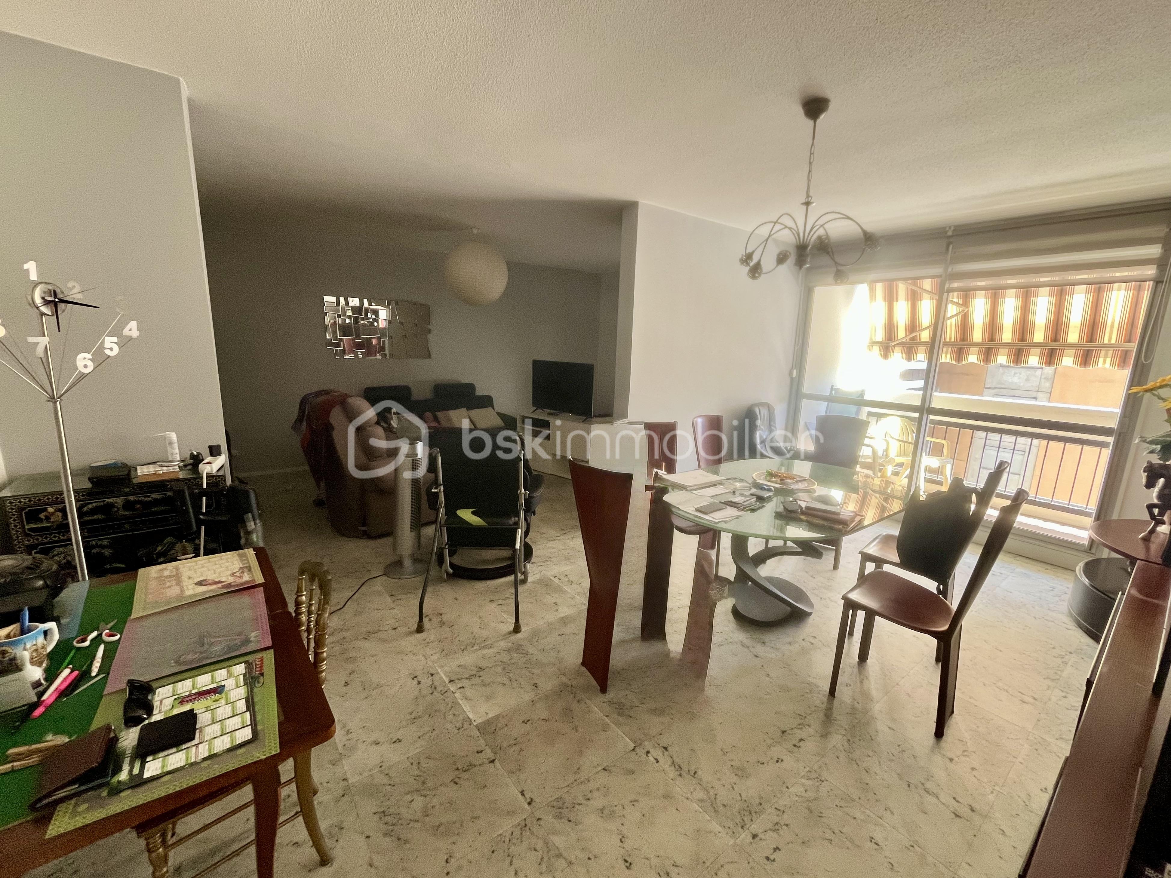 Appartement 4 pièces 76 m² · à Saint-Etienne · 76 m² · 115 000 €