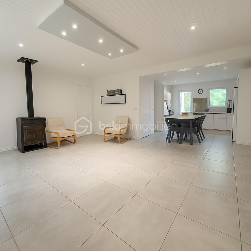 Corps de ferme de 140 m² - 9361a99b-db2c-4a1d-9a2c-26abe8e2df4e.png
