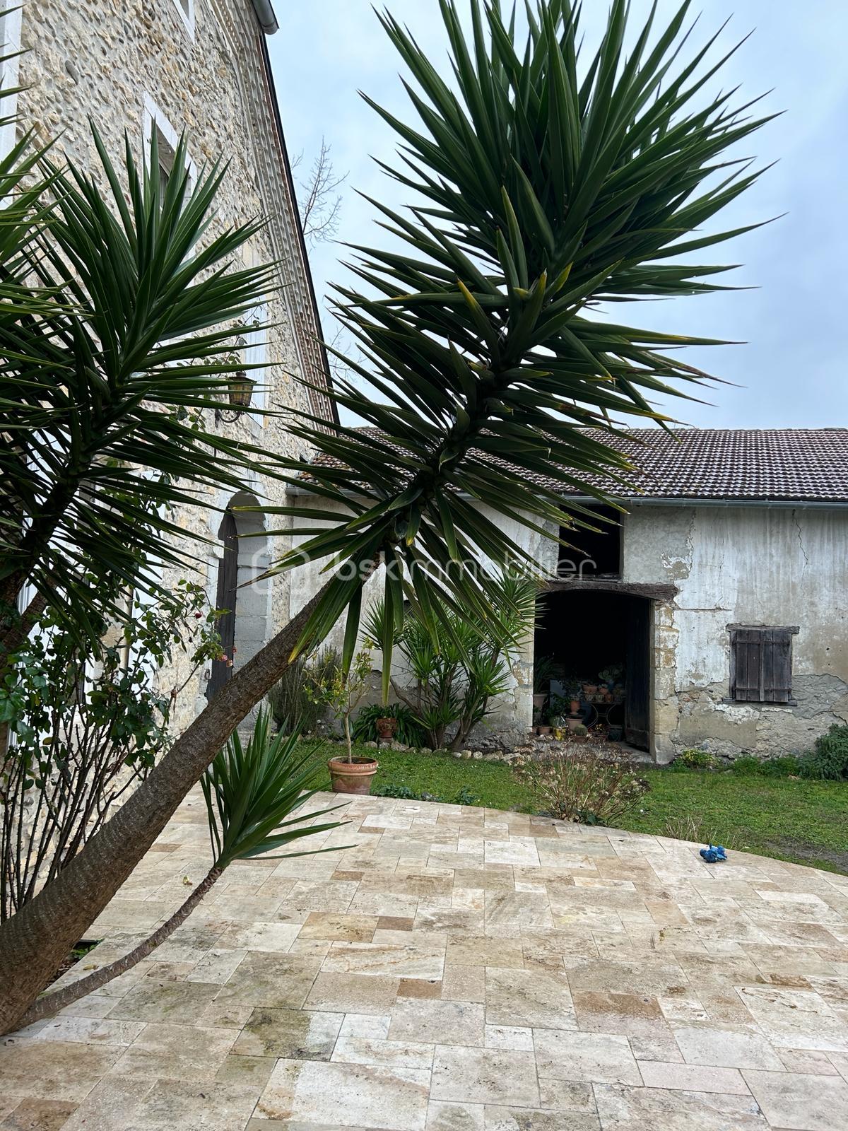 Maison de maitre de 309 m² - 1707420980037.jpg