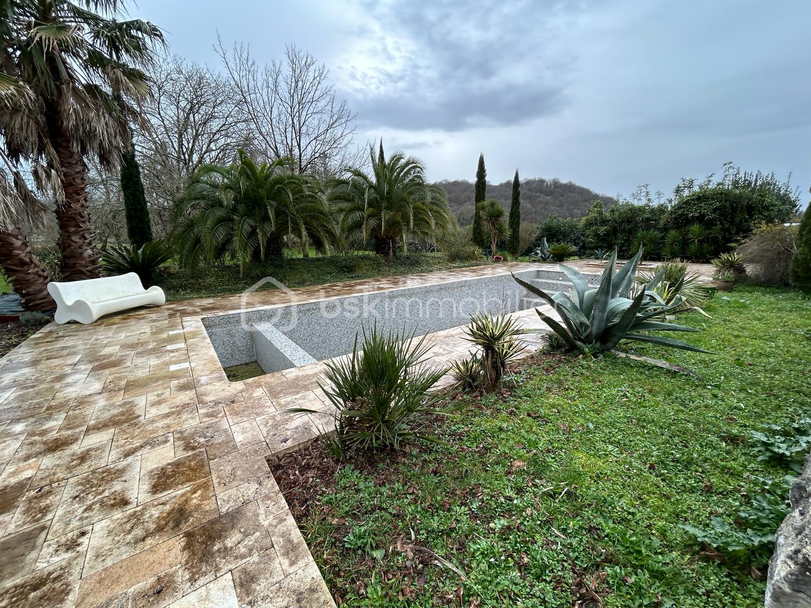 Maison de maitre de 309 m² - 1707420979906.jpg