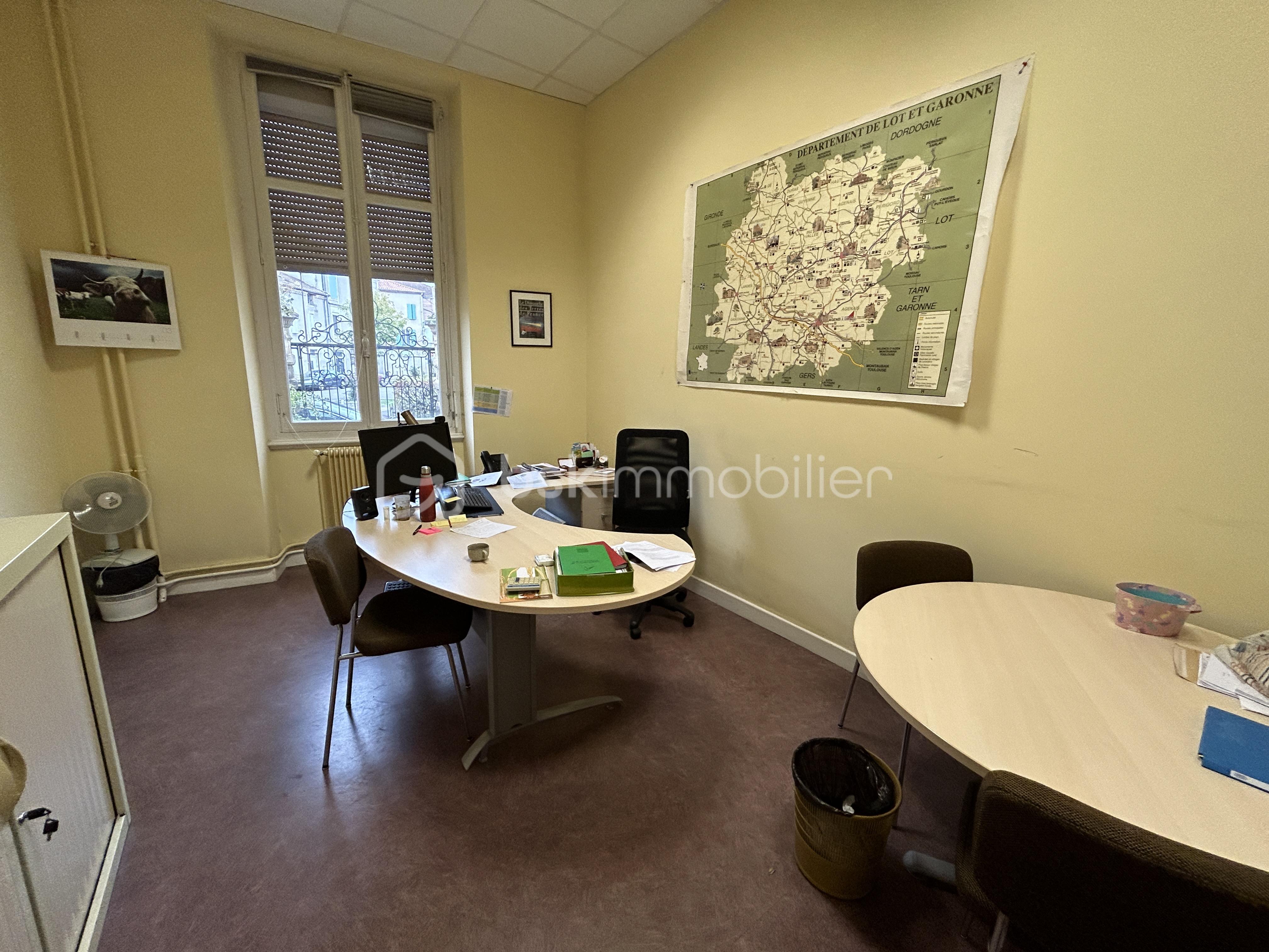 Immeuble de 900 m² - IMG_5387.JPG