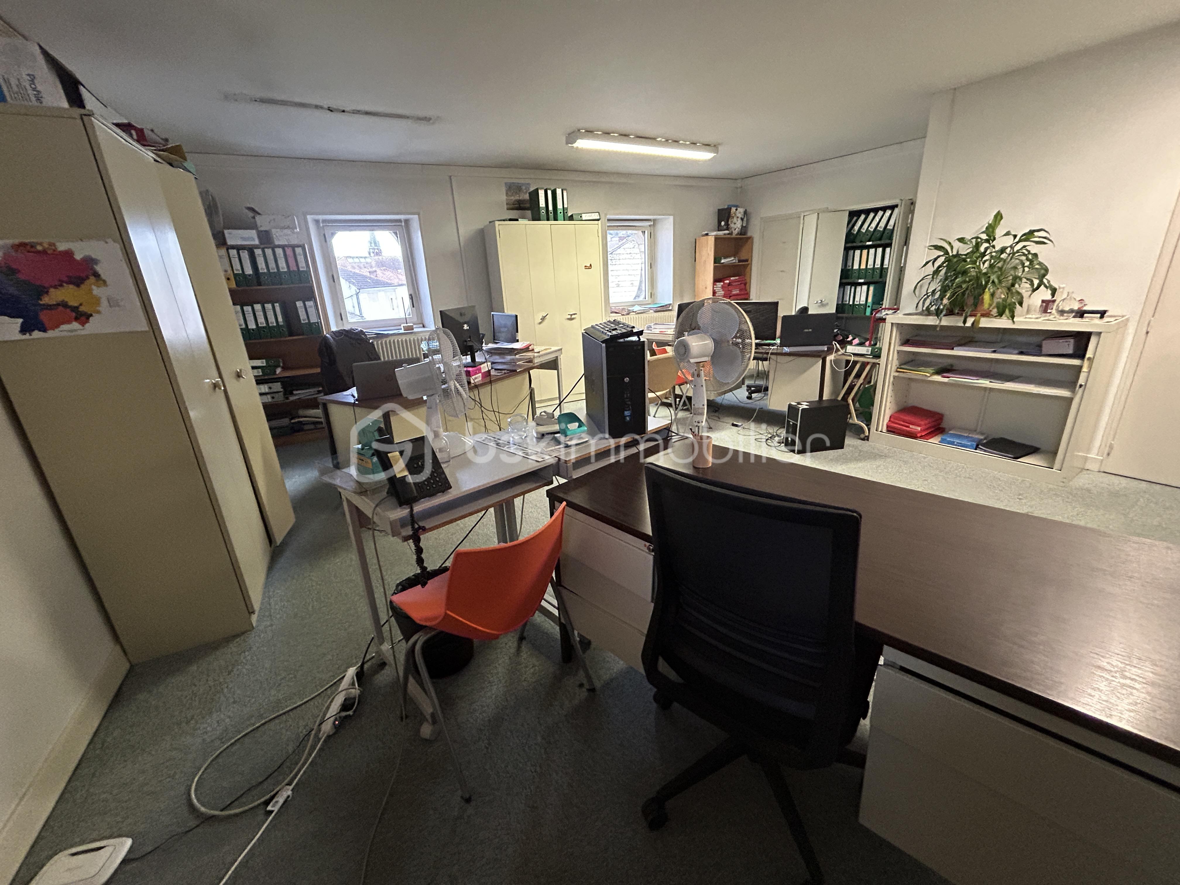 Immeuble de 900 m² - IMG_5428.JPG