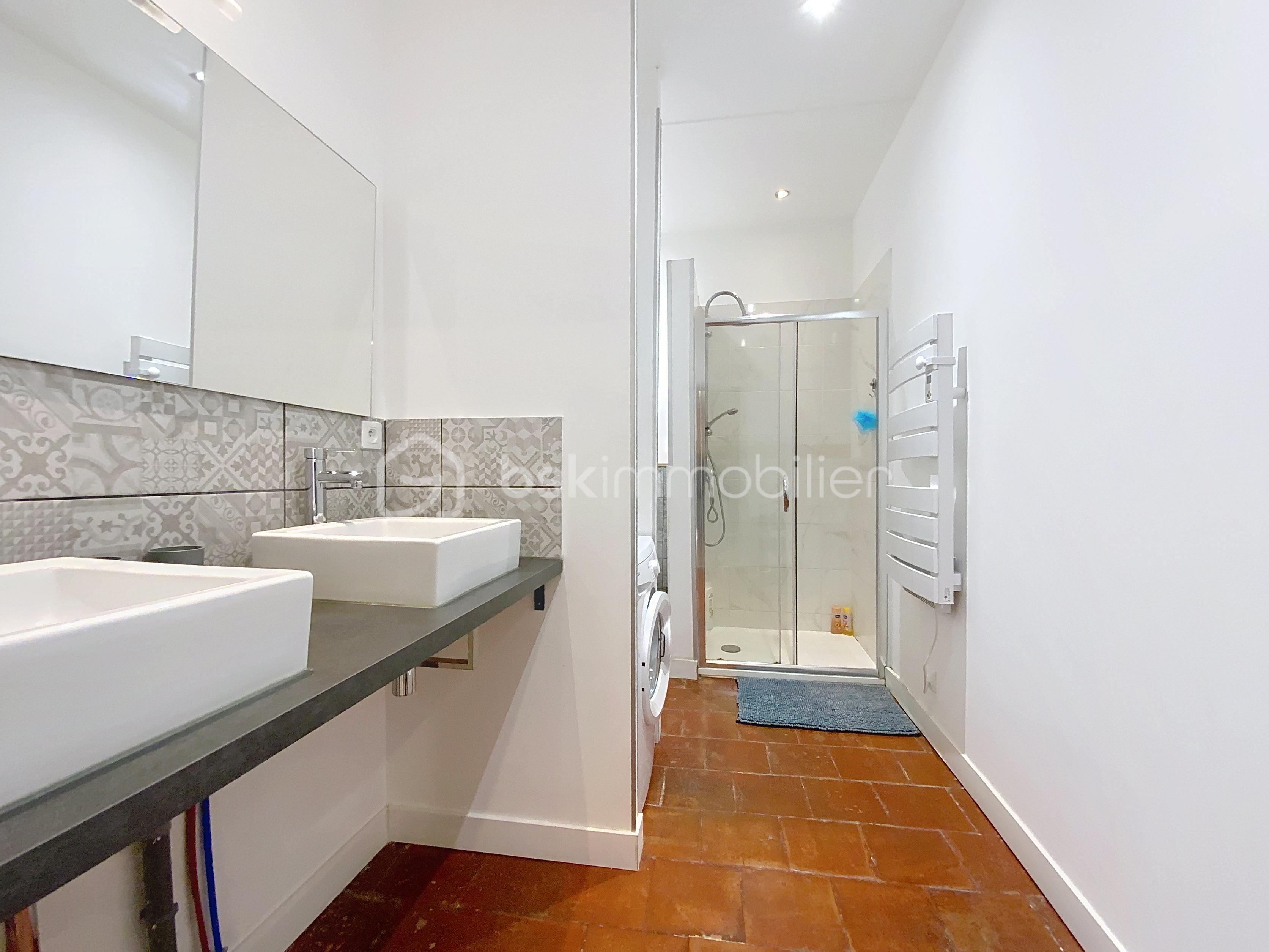 Maison de 130 m² - 1ER ÉTAGE SALLE D’EAU..jpeg