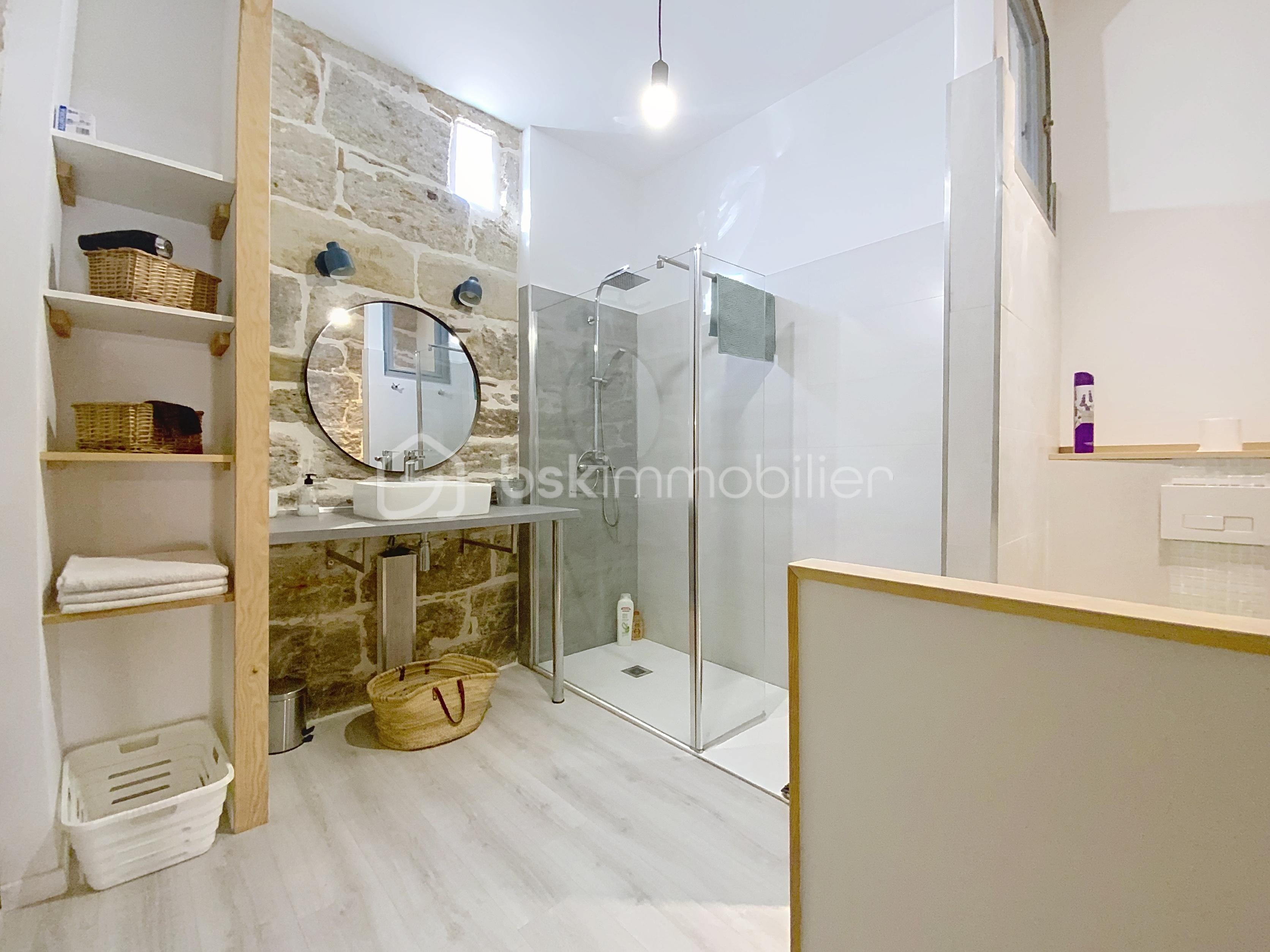 Maison de 130 m² - 2EME ÉTAGE SALLE D’EAU..jpeg