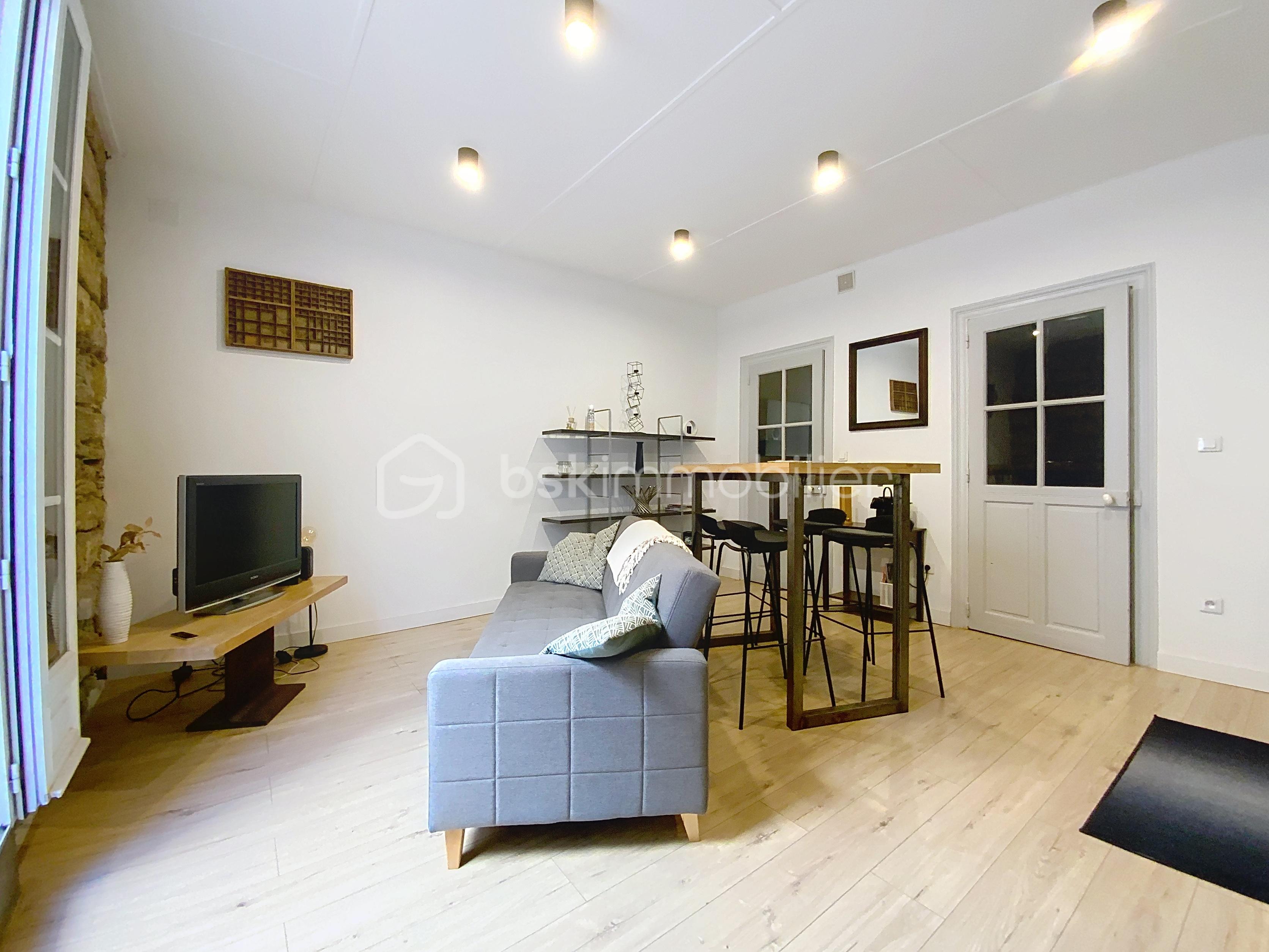 Maison de 130 m² - 1ER ÉTAGE SALON.jpeg