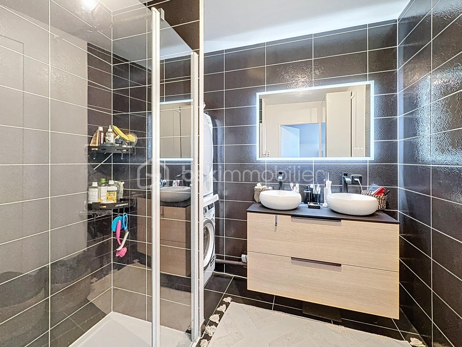 Appartement de 70 m² - 37d00713-4bd2-4a6c-8cd8-ca5cad9ad1aa.jpeg