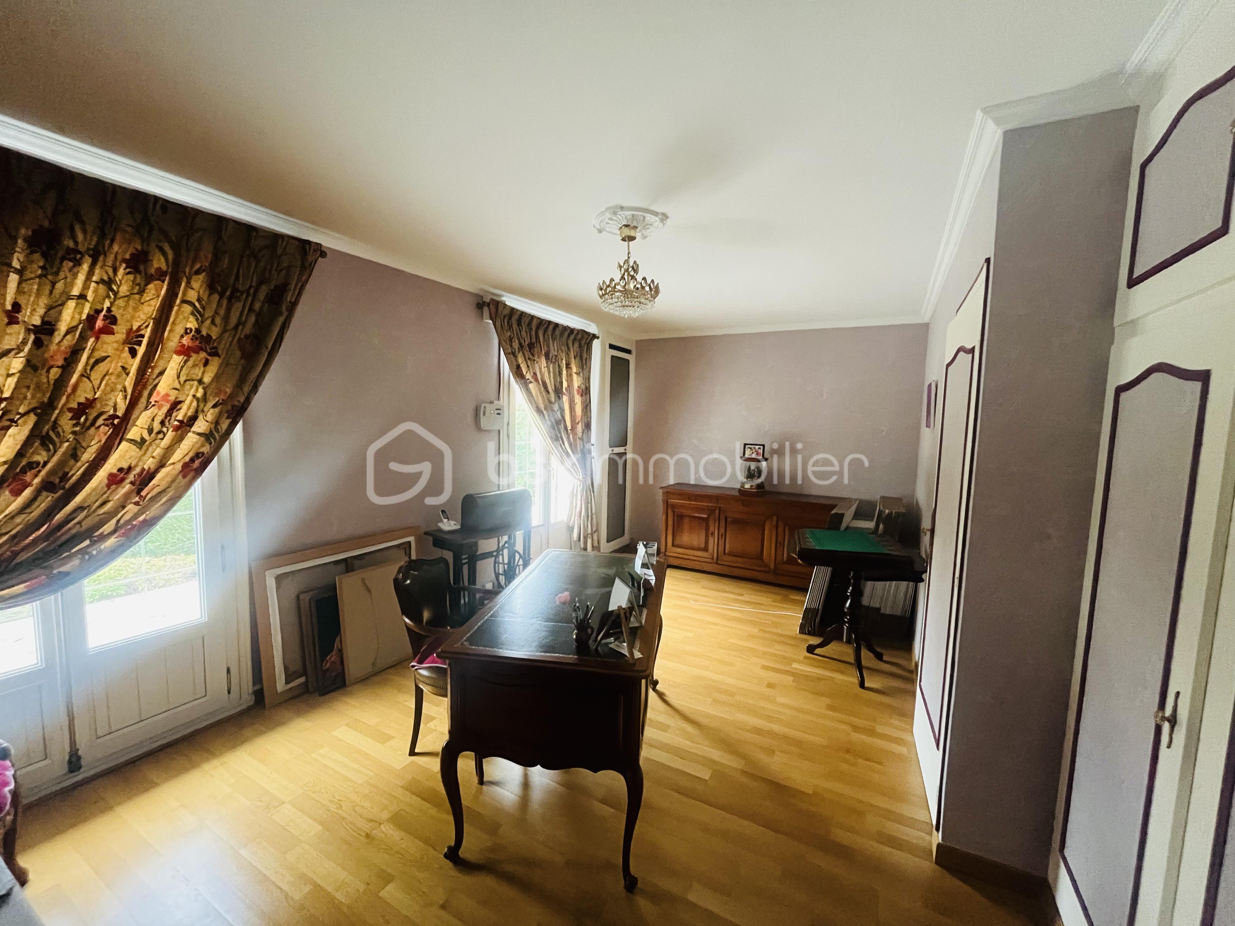 Maison de 186 m² - tempImagepE1AaK.png