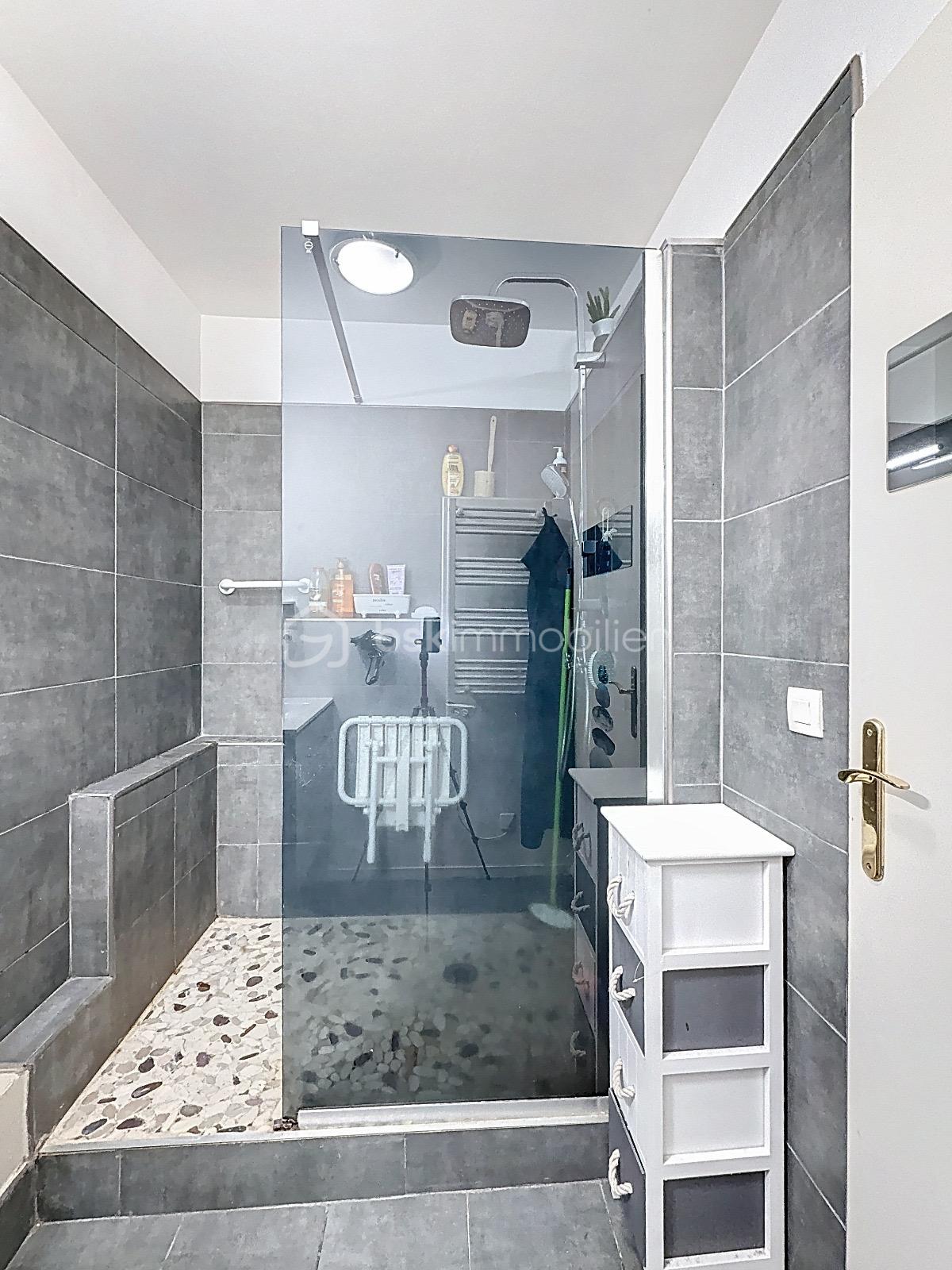 Appartement de 45 m² - 4161b9d9-27c0-47c7-b08a-60e29d796be5.JPG