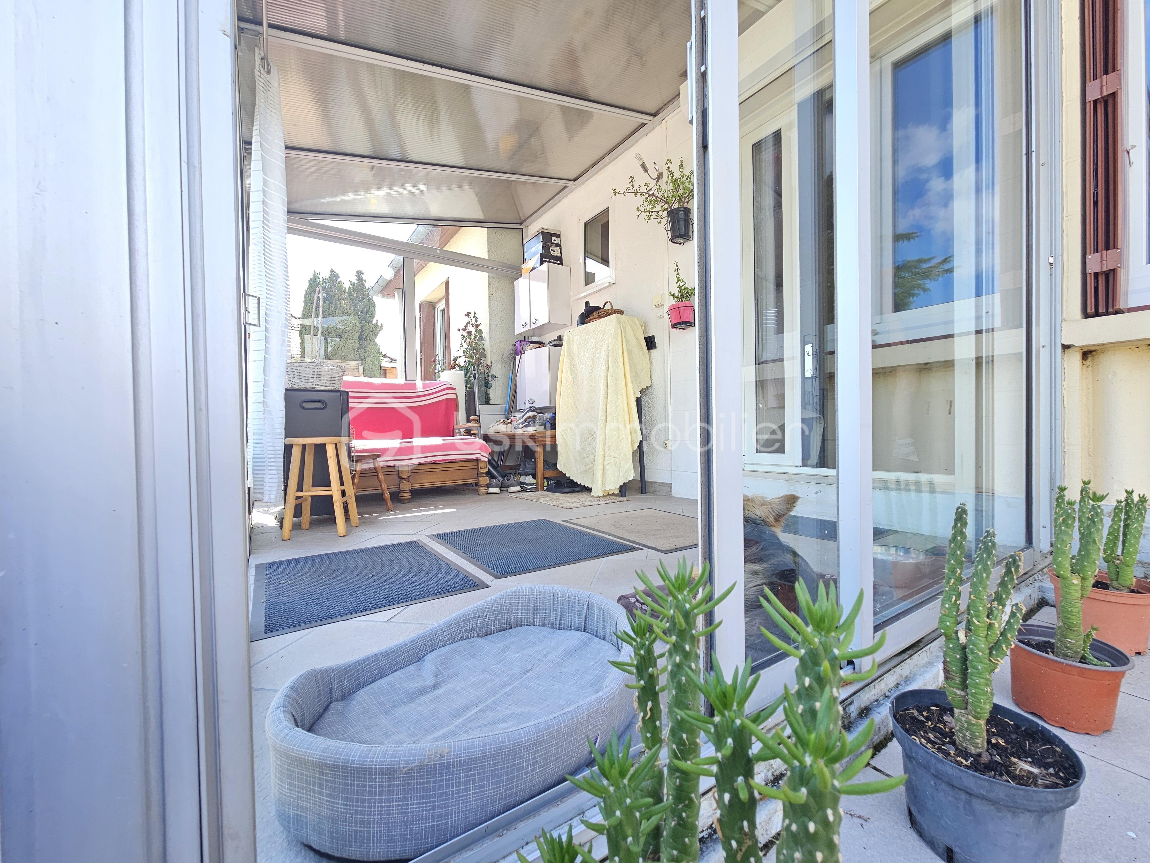 Maison traditionnelle de 70 m² - veranda.jpg