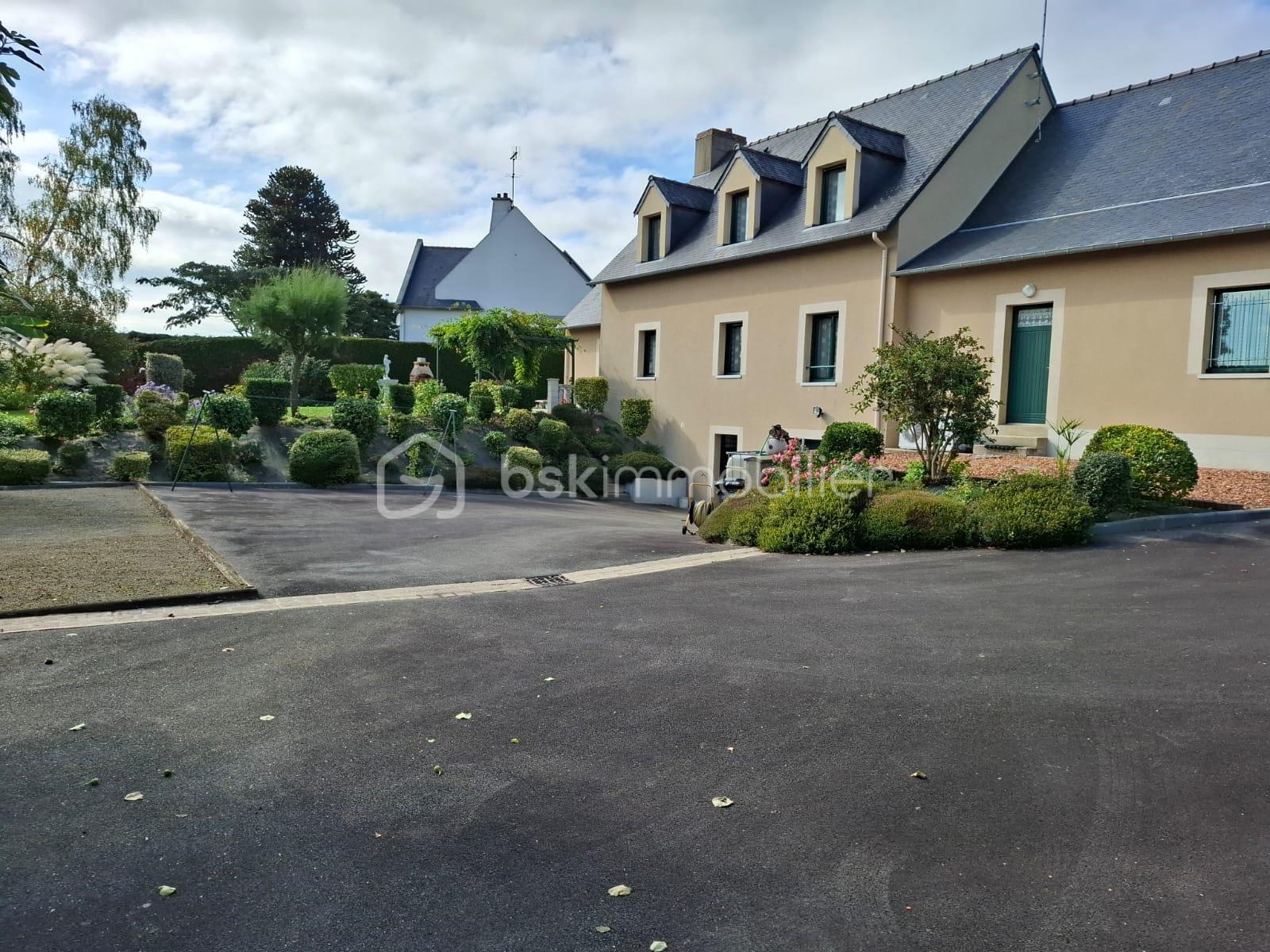 Maison de 200 m² - BECAM c6bc4a10-ff15-4265-95a6-0460fd367c1e.JPG