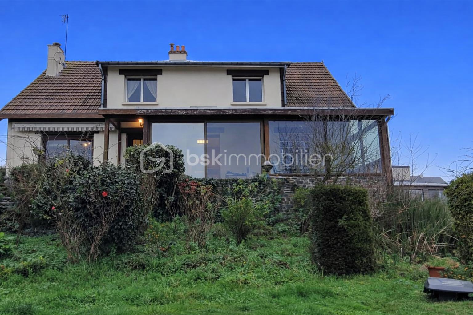 Maison de 200 m² - Facade1.png