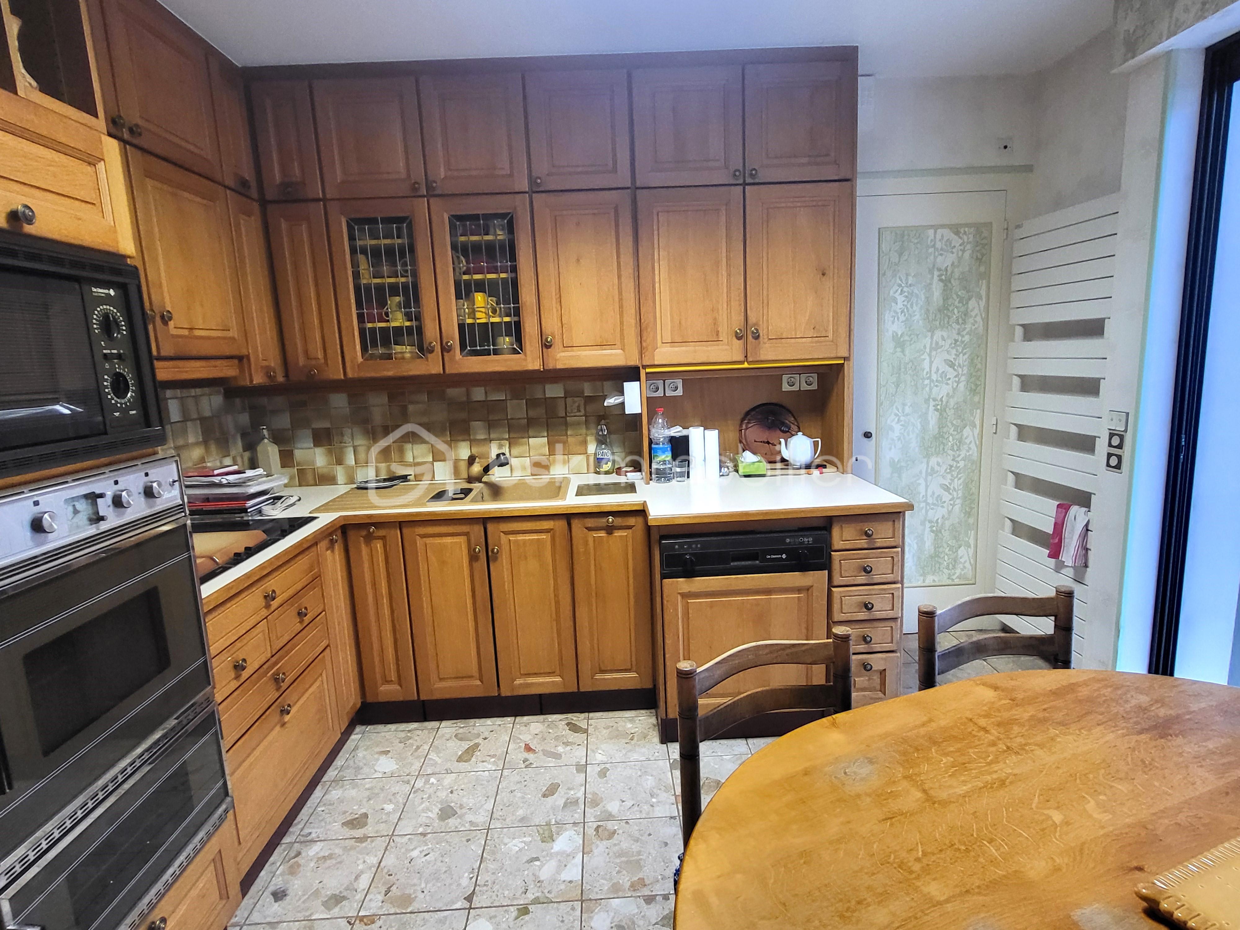 Maison de 200 m² - cuisine 1.jpg