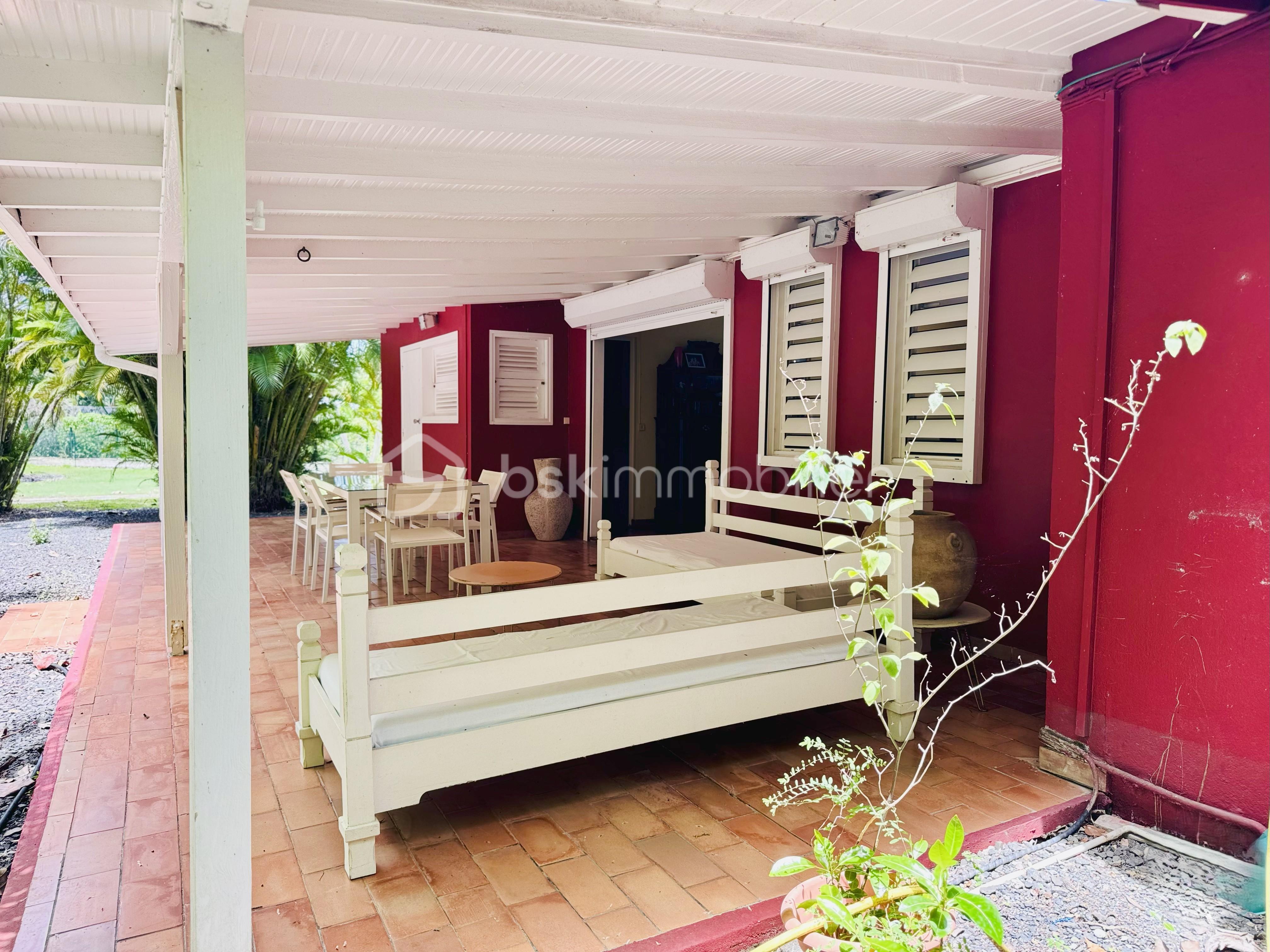 Maison de 226 m² - TERRASSE.jpg