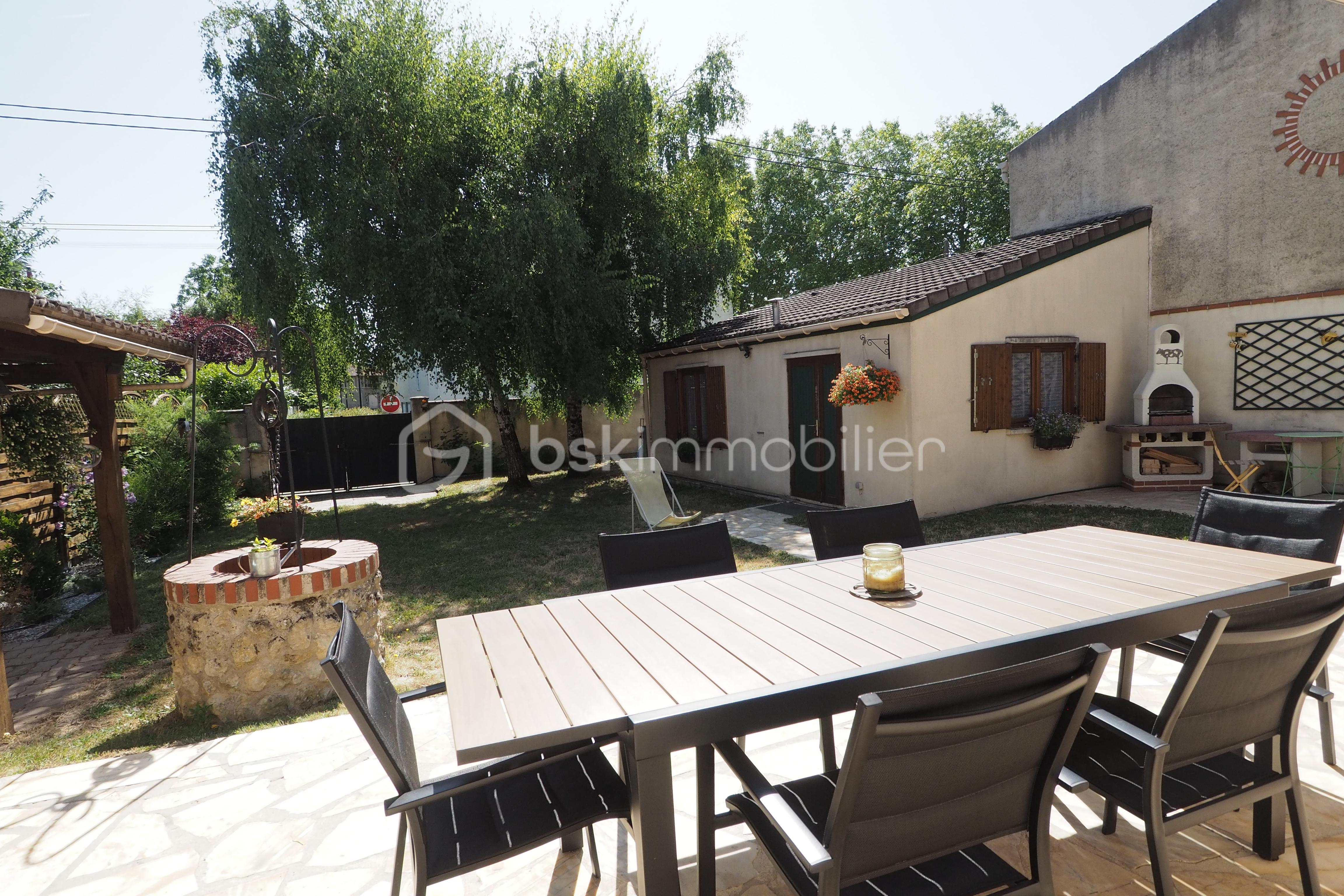 Maison de 106 m² - A9 Vue de la terrasse.JPG