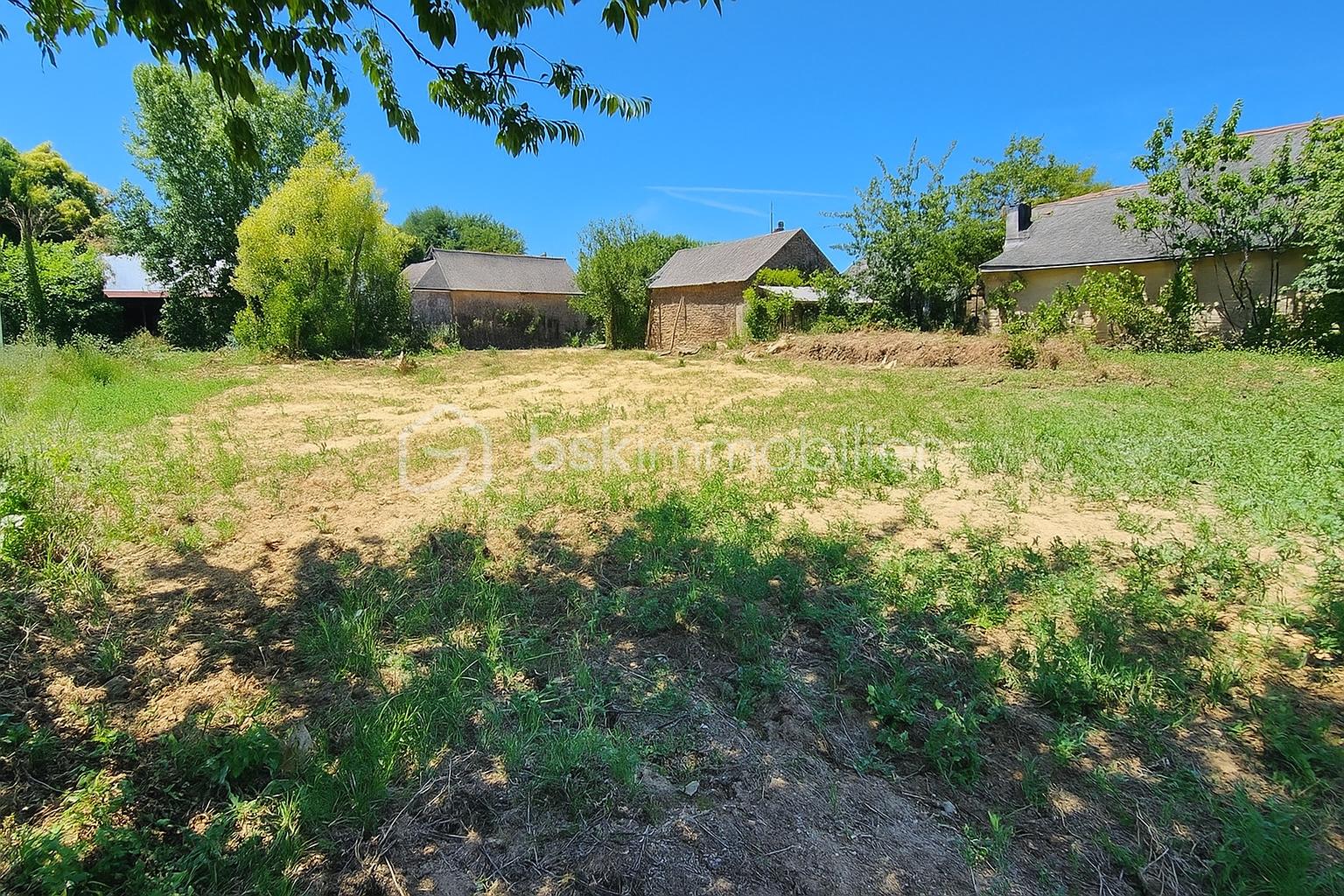 Terrain de 1 065 m² - 2.png