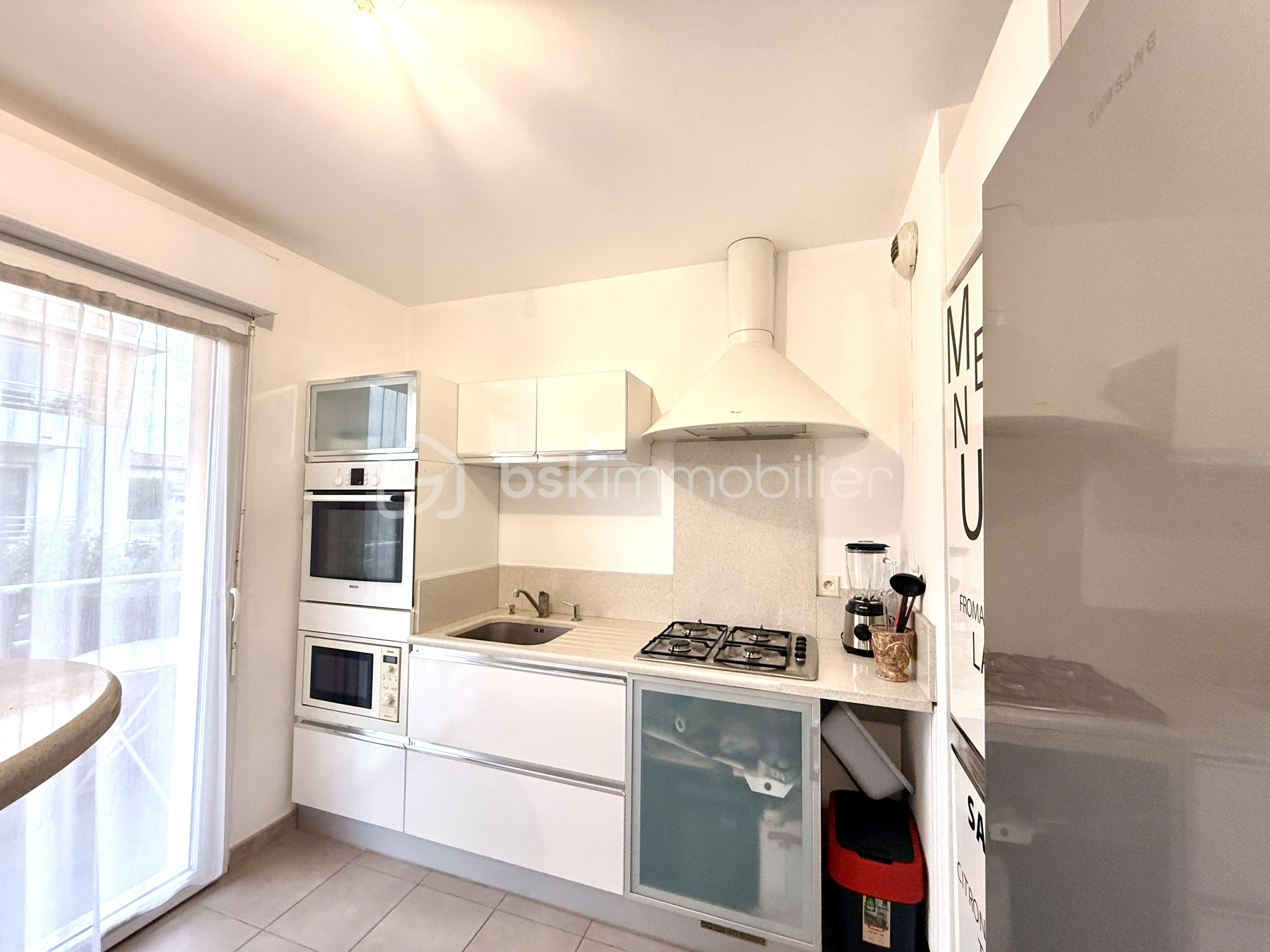 Appartement de 47,82 m² - espace cuisson.jpg