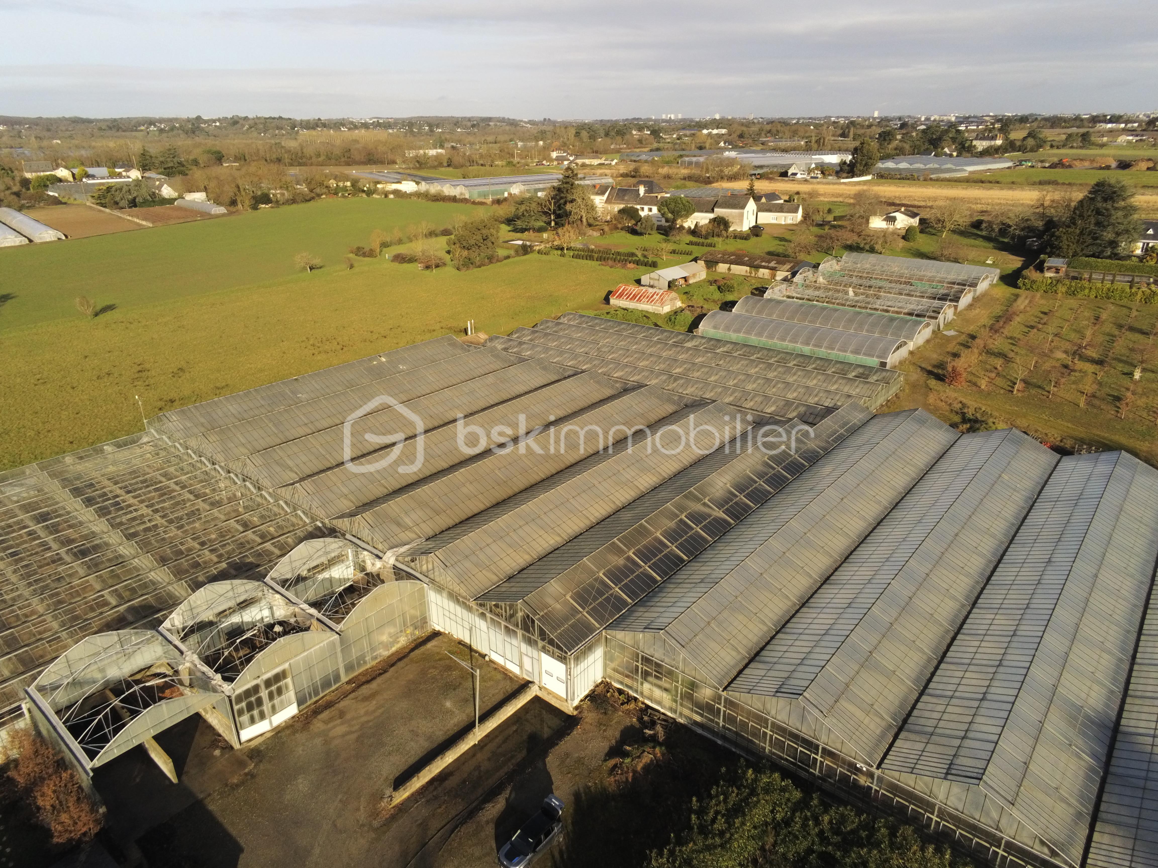 Terrain de 17 382 m²