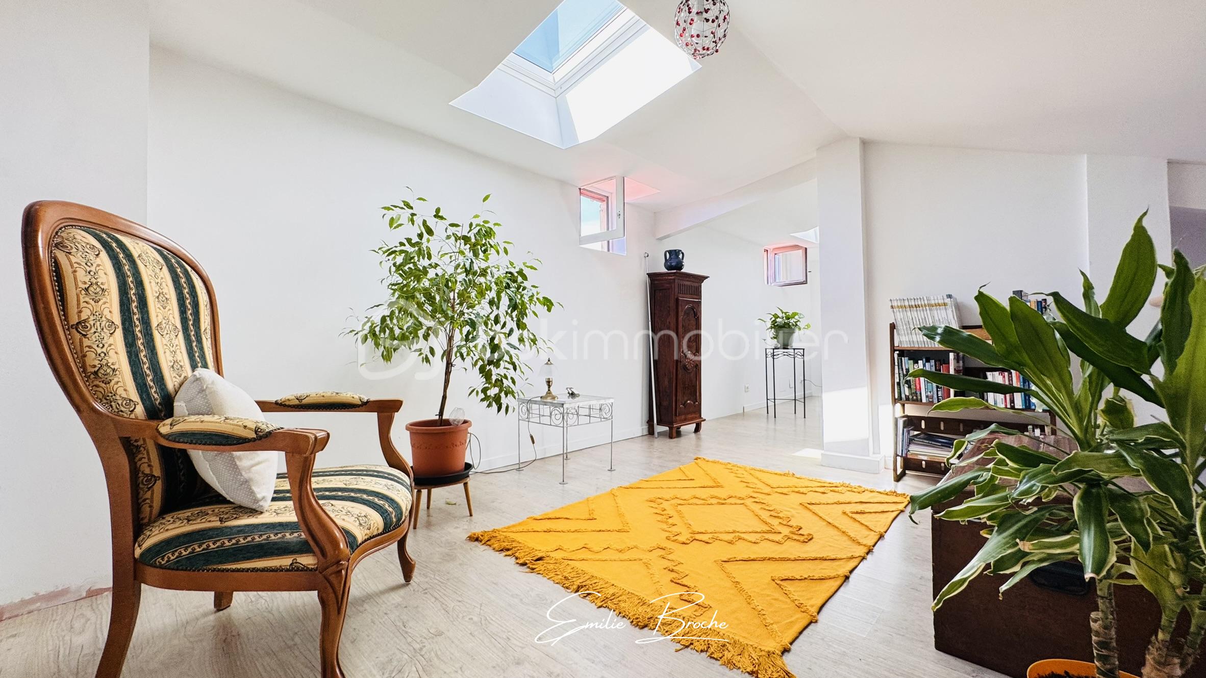 MAISON A VENDRE VALREAS EMILIE BROCHE 0629326964 BSK IMMOBILIER (2).png