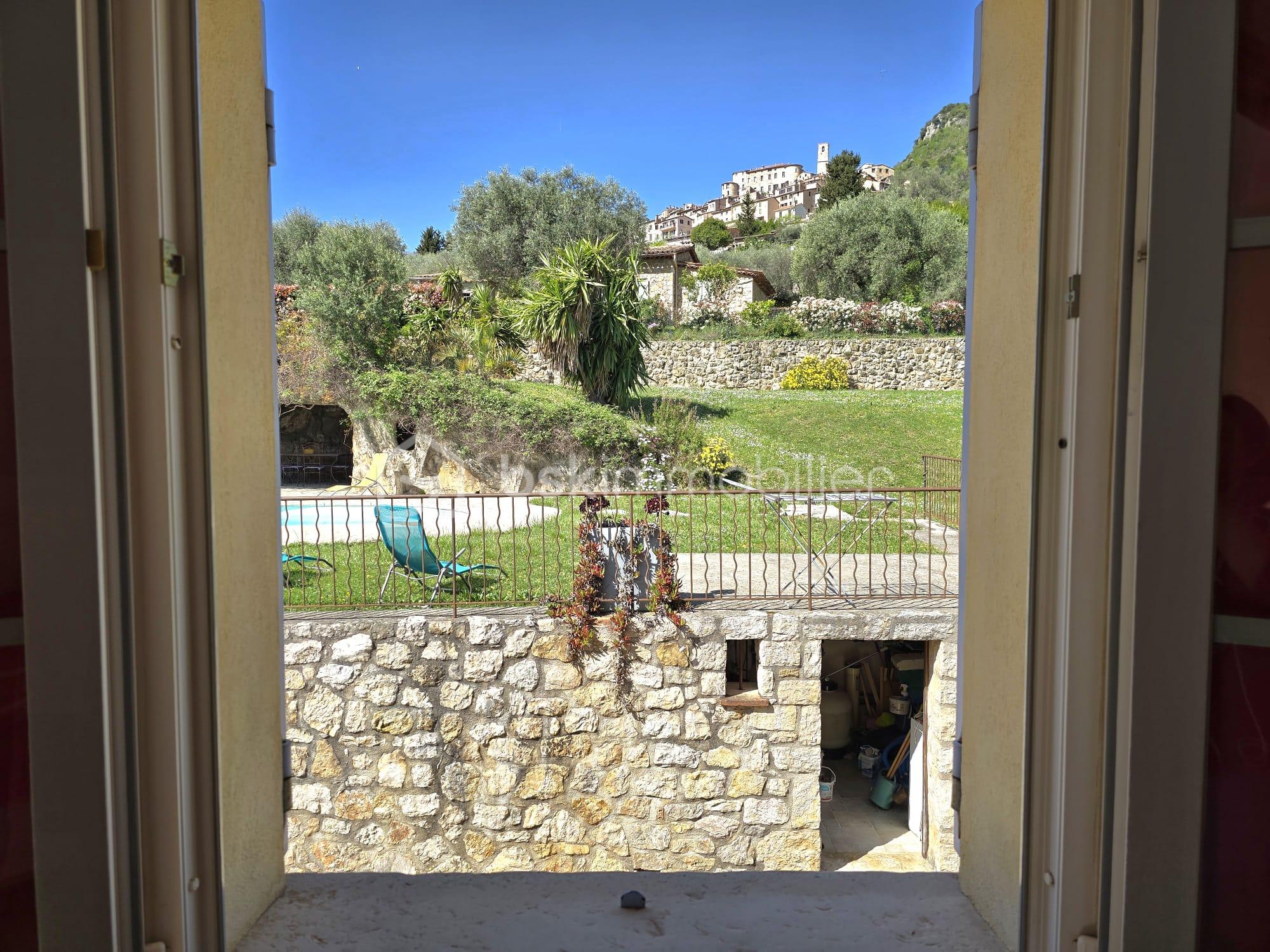 VUE BAR SUR LOUP CHAMBRE.jpeg