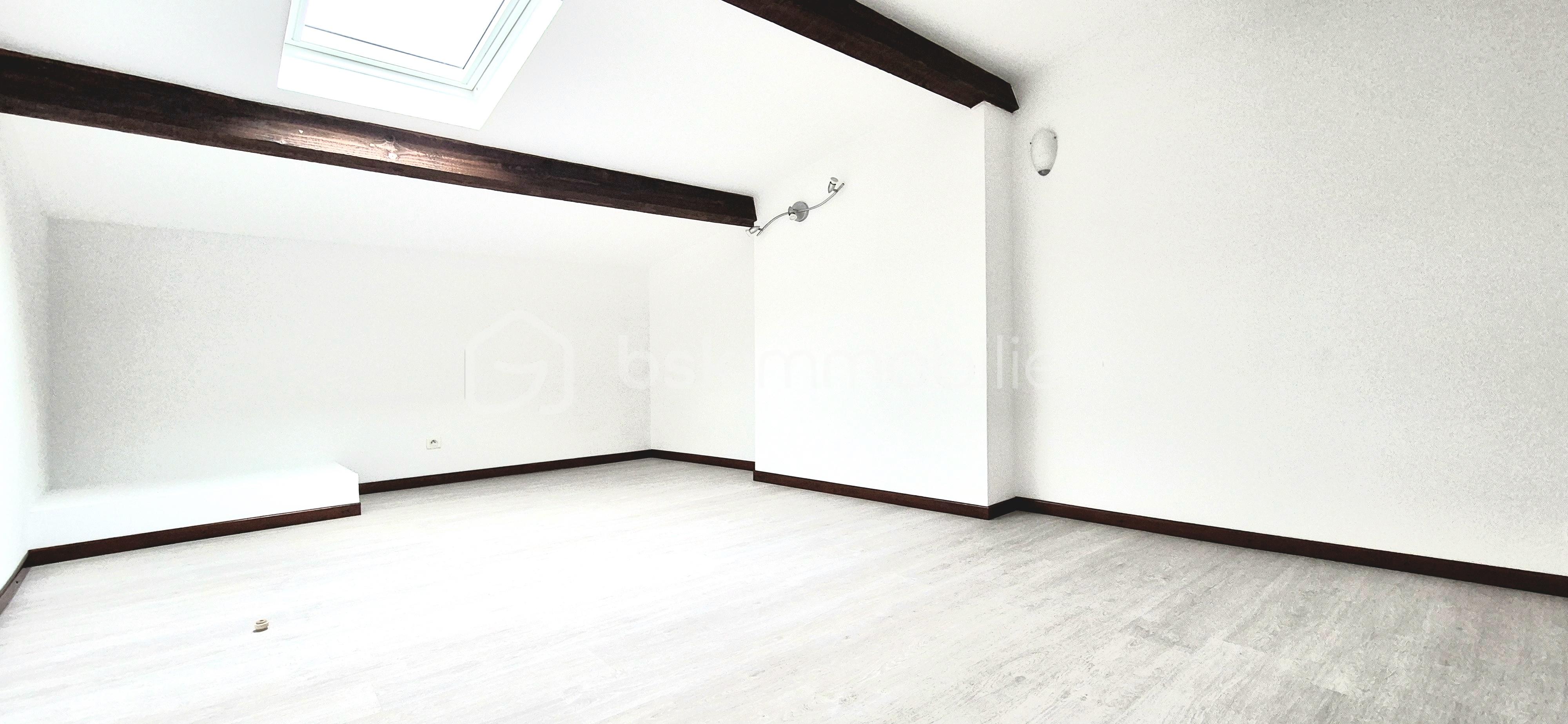 Appartement de 76,34 m² - 1000060447.jpg