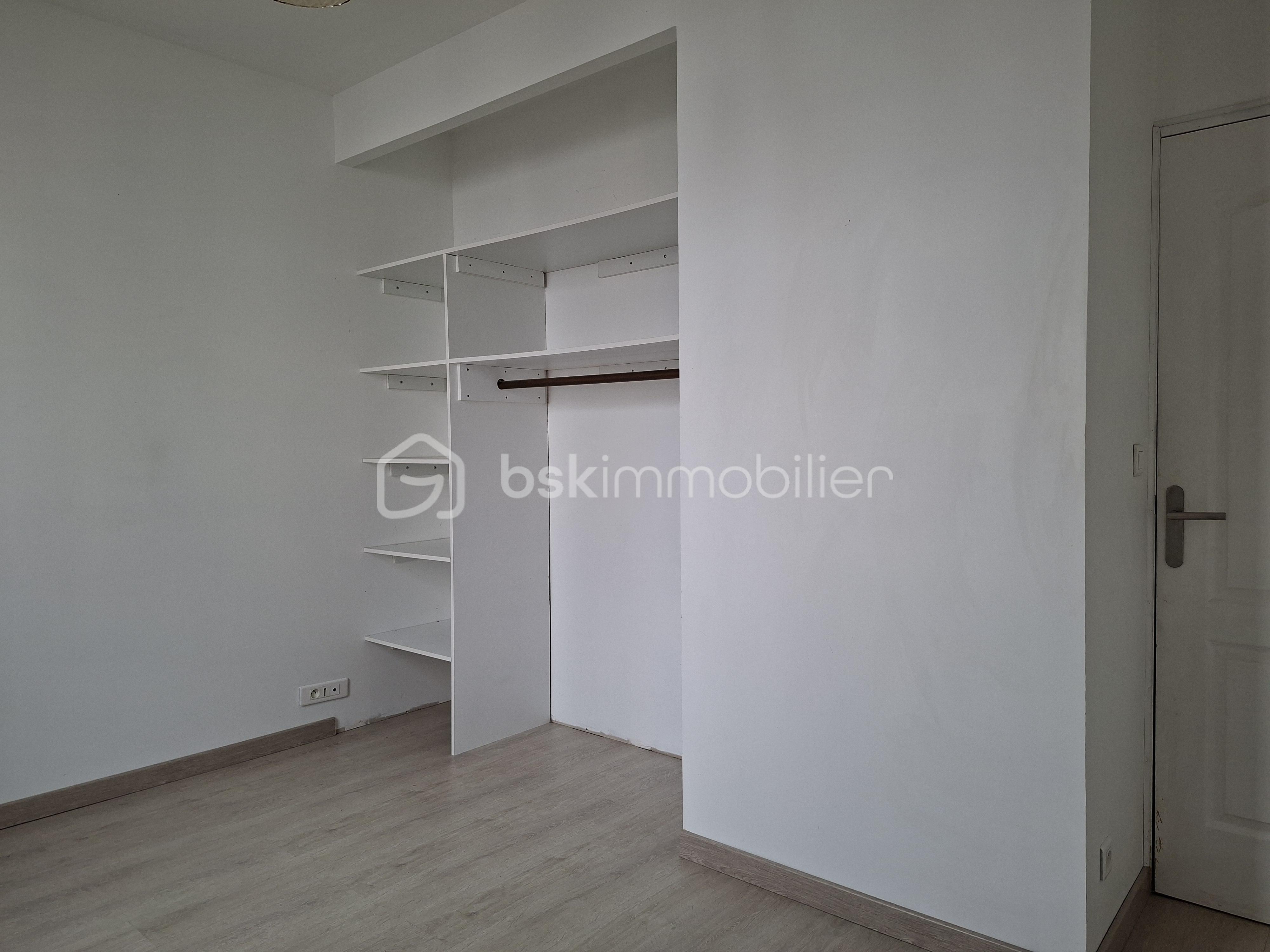 PHOTO CHAMBRE DRESSING.jpg