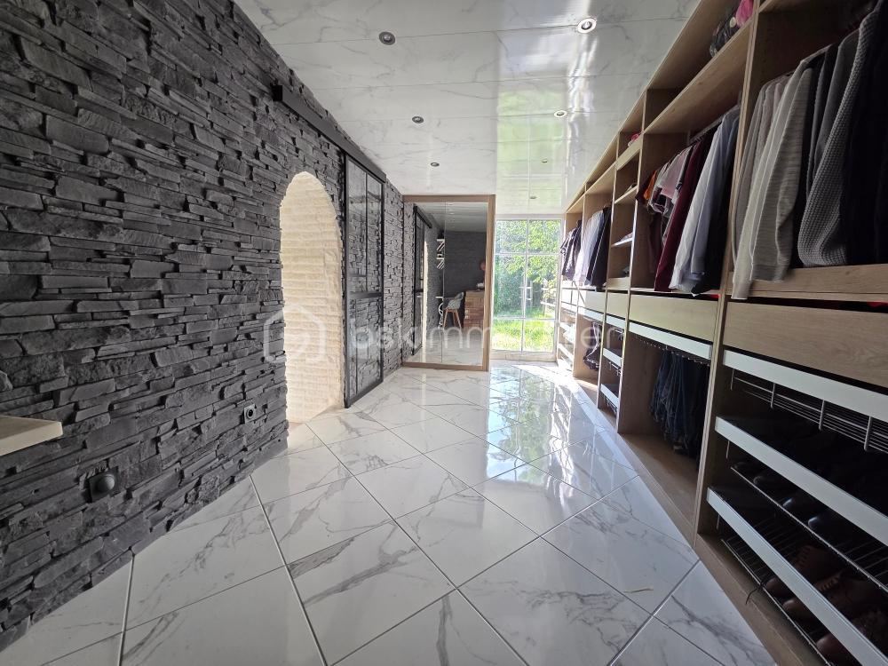 Maison en pierre de 188,51 m² - m8.jpeg