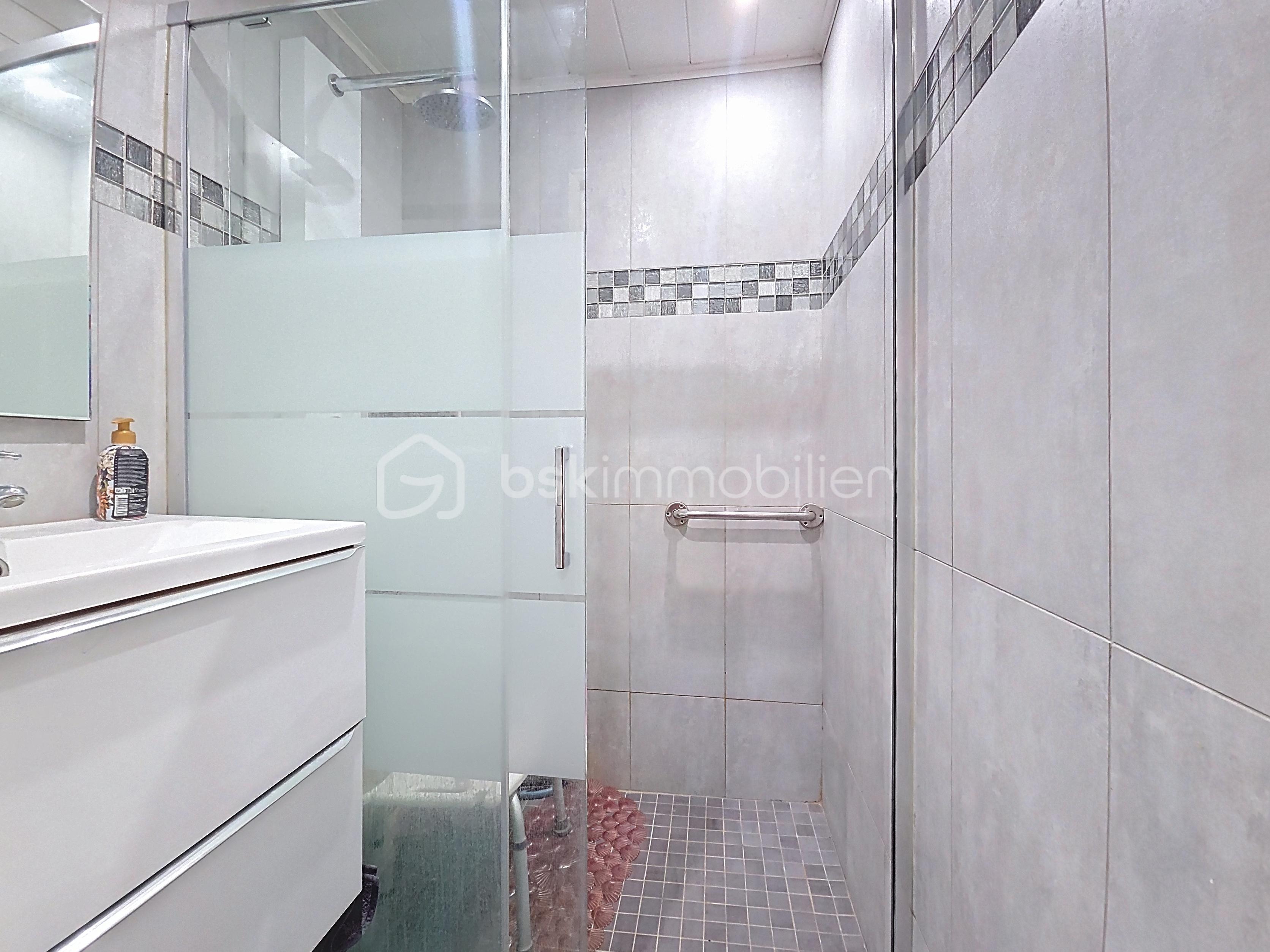 Appartement de 60 m² - mouyer_00009.jpg