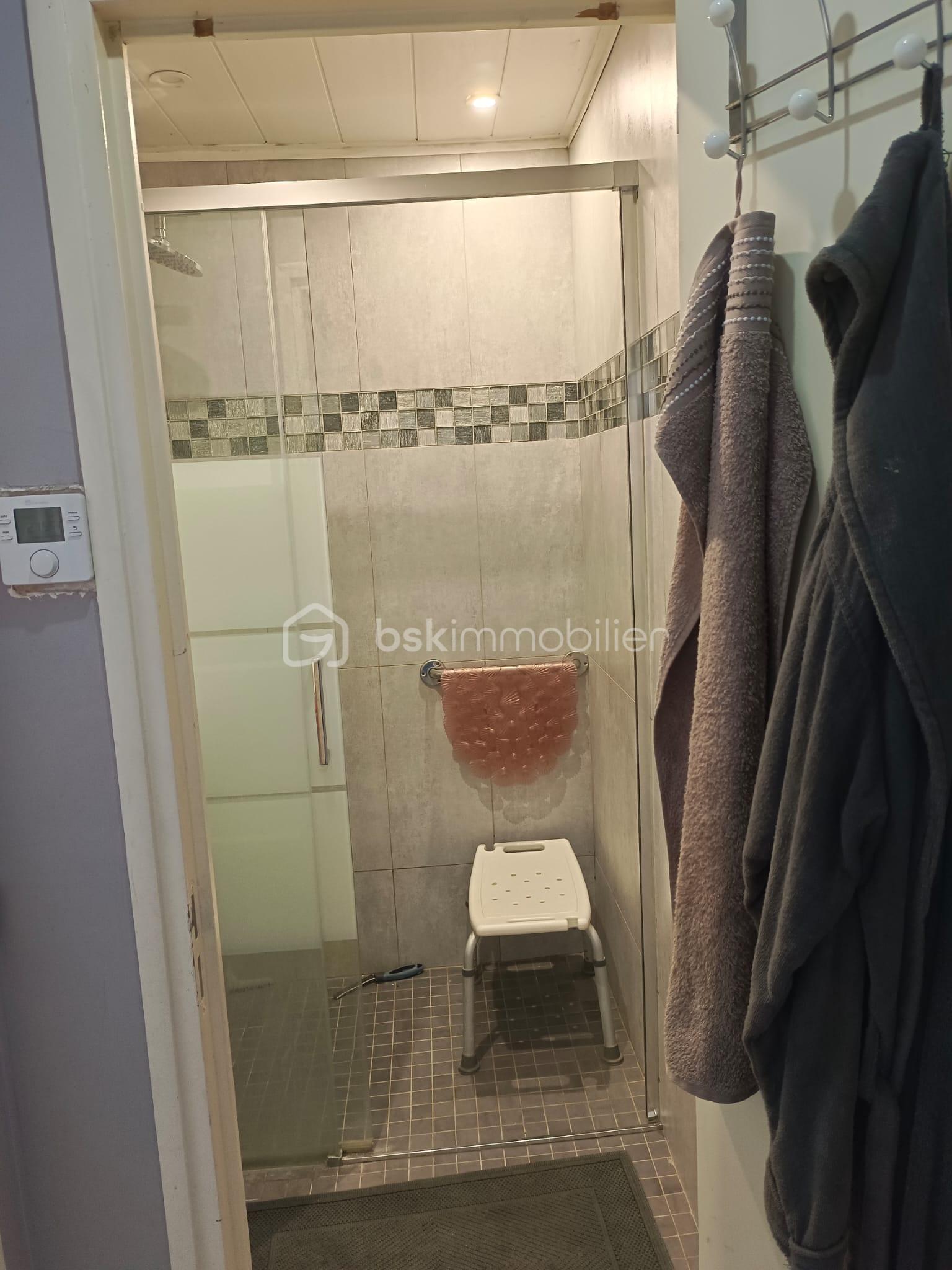 Appartement de 60 m² - IMG-20251215-WA0041.jpg